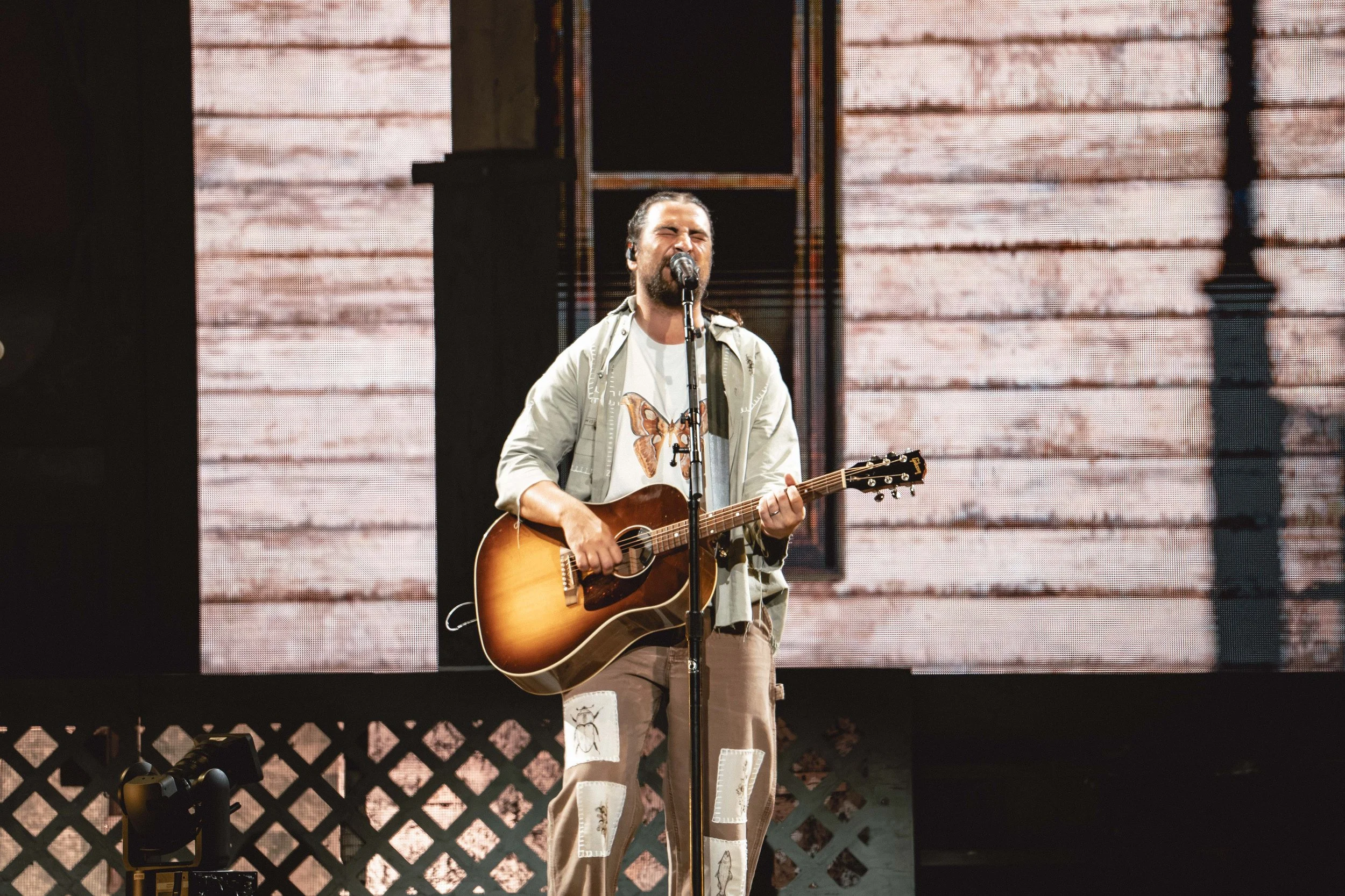 Noah Kahan @ Rod Laver Arena-8.jpg