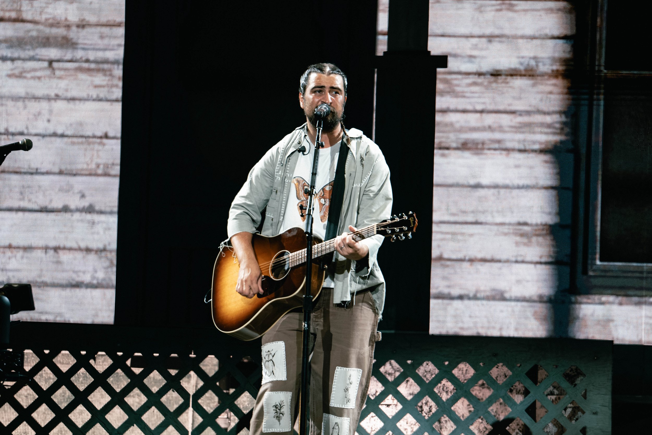 Noah Kahan @ Rod Laver Arena-10.jpg
