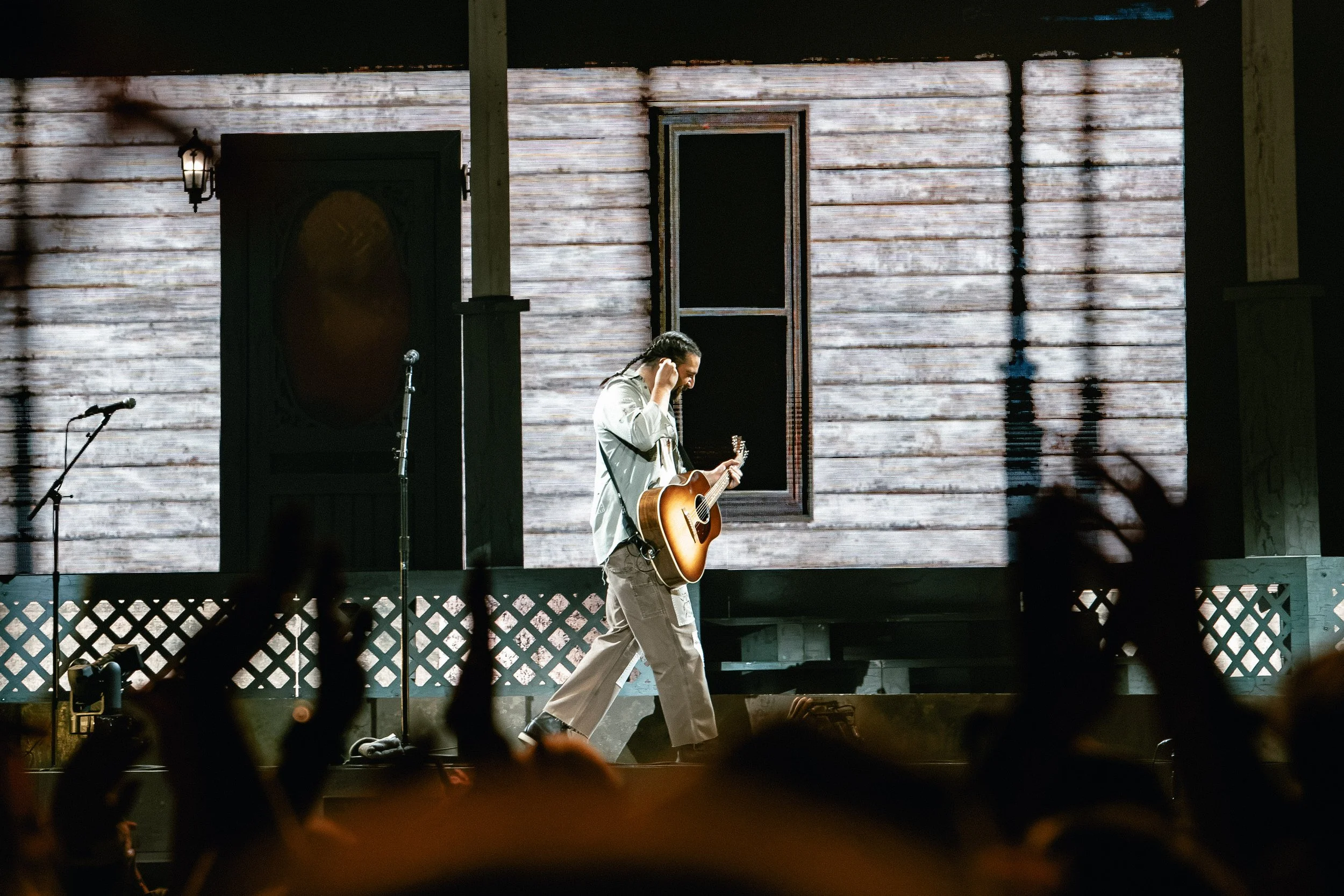 Noah Kahan @ Rod Laver Arena-12.jpg