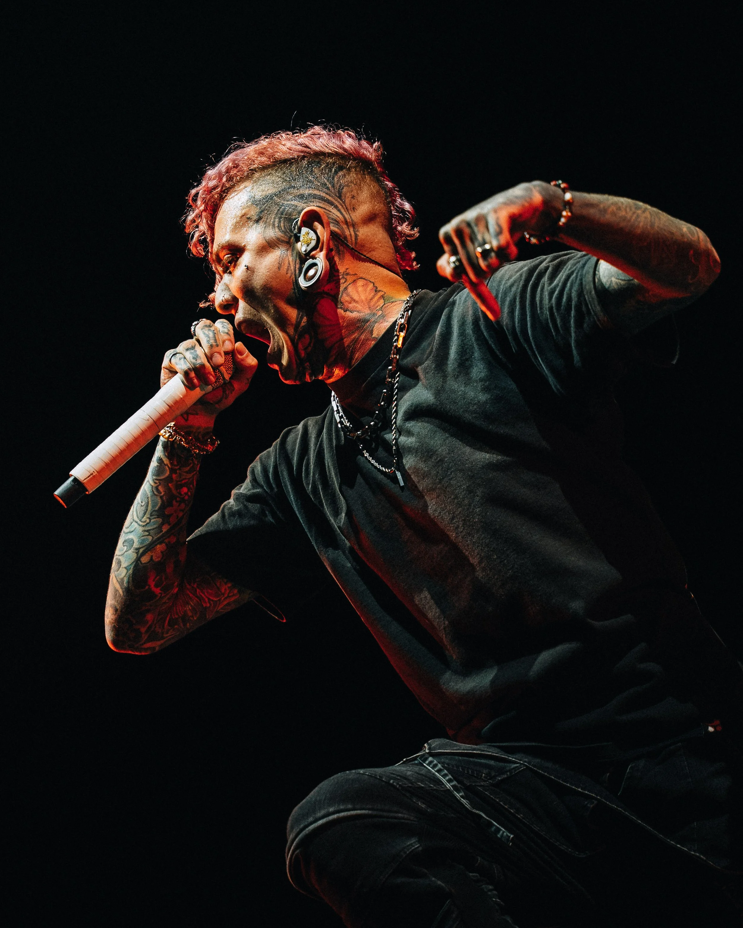 LORNA SHORE-5.jpg