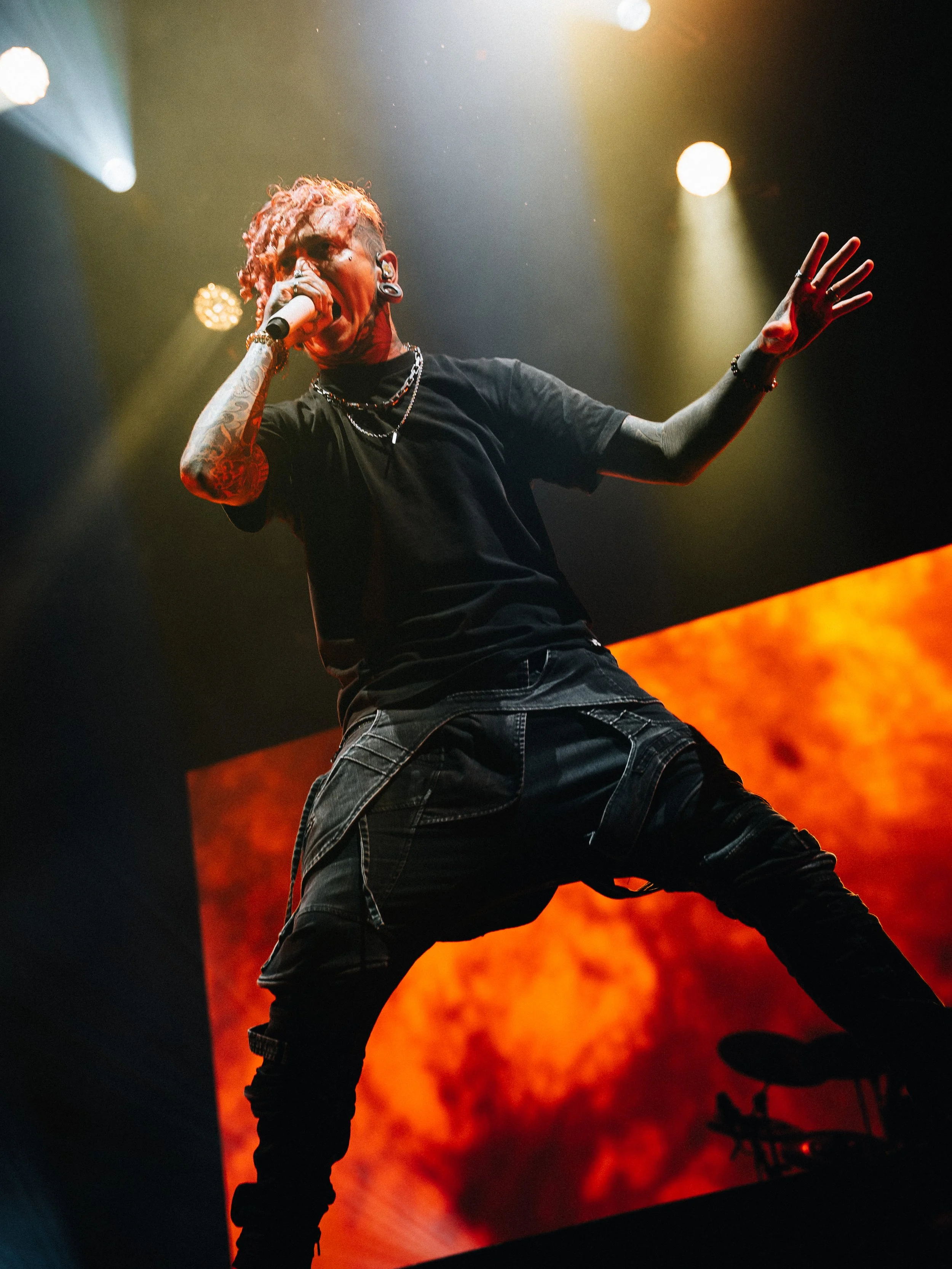 LORNA SHORE-7.jpg