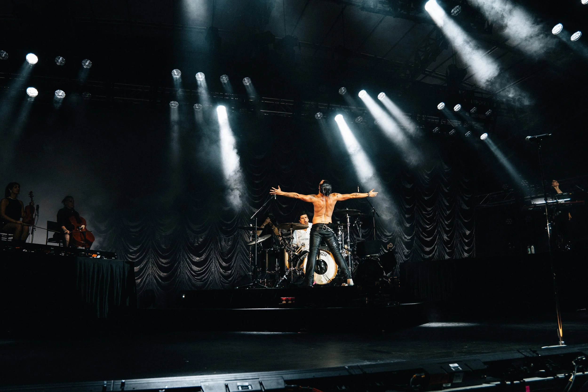 YUNGBLUD @ MELBOURNE 13-1-26 @DREWHILLMEDIA-4.jpg