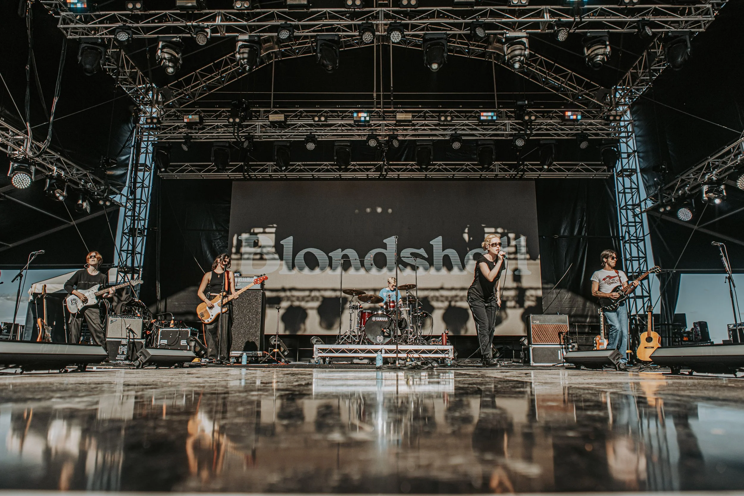 6.Blondshell-3.jpg