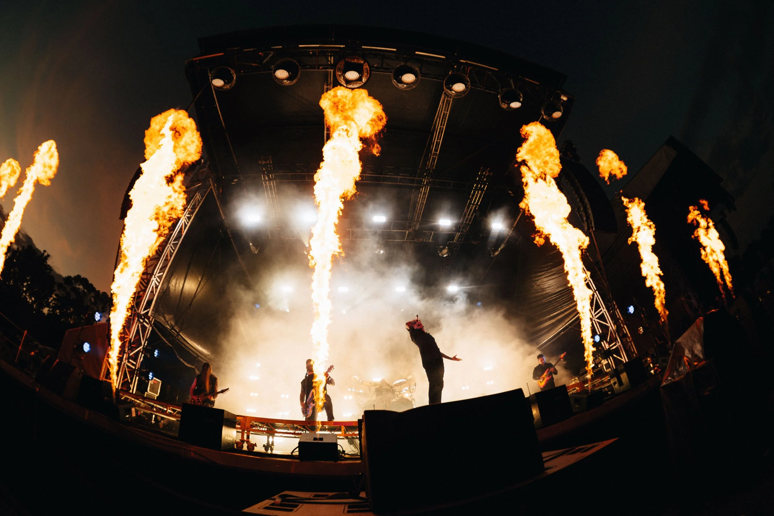 LORNA SHORE POST-4.jpg