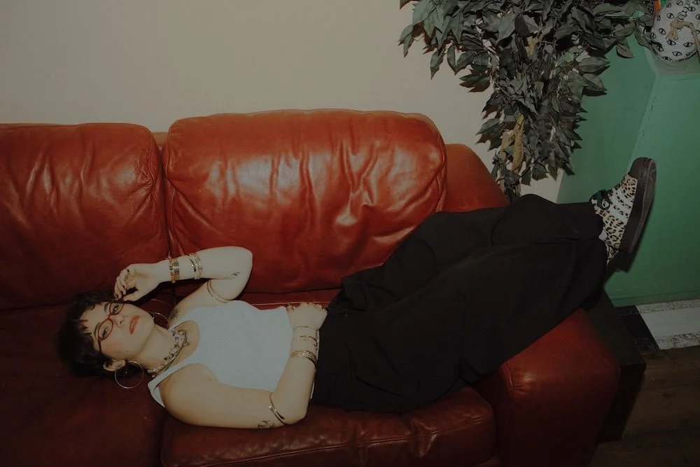 SUNKISSED CHILD TAKES A WRY LOOK AT LOVE ON ‘OK OK’
