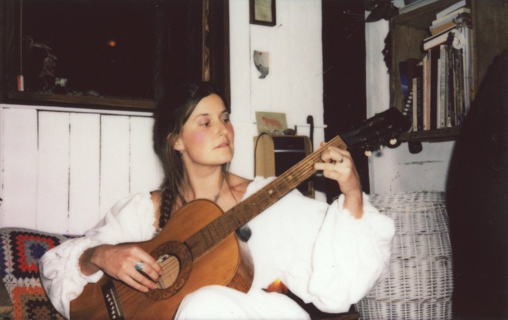 CAMILLE CAMILLE SHARES HYPNOTIC NEW SINGLE ‘IN A SONG’