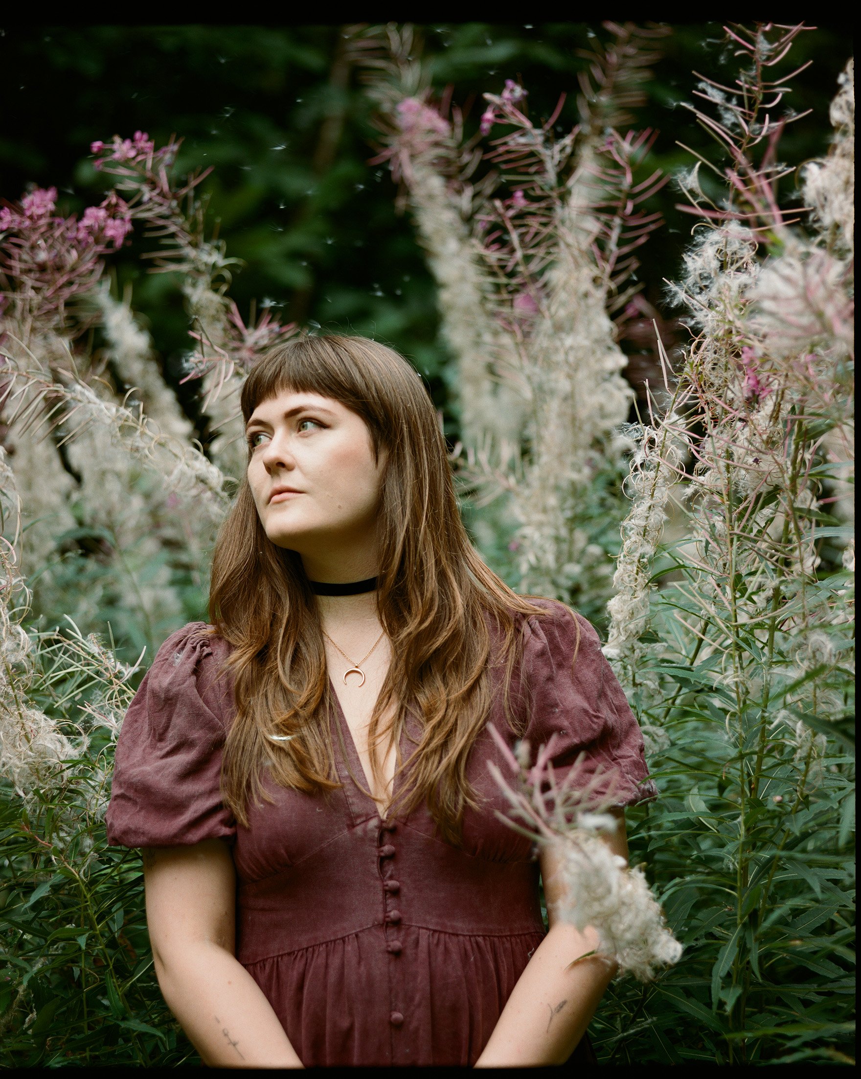 AUSTEL SHARES ‘WHITE LINEN’ AHEAD OF NEW ALBUM ‘MIRROR TO MINE’