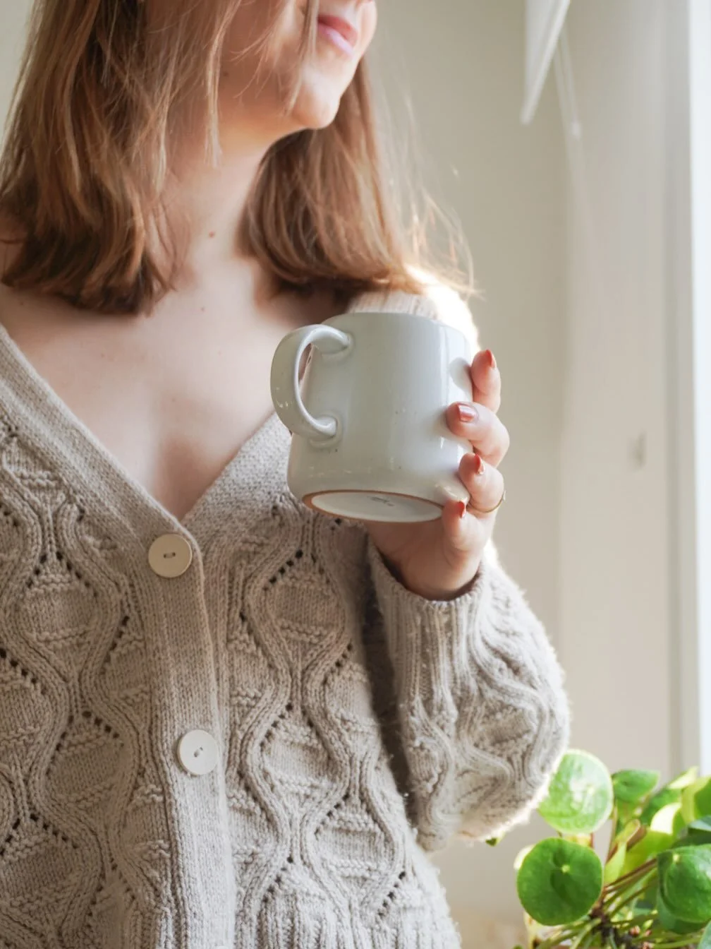 Hier war es ein paar Tage ruhiger. Meine Schwester war zu Besuch 🥰, ich bereite einiges f&uuml;r die Strickworkshops vor 🧶 und wir ziehen im Dezember um. 🫣 Es steht sehr viel an und irgendwie versuche ich dazwischen noch zu Stricken. 🧡
Ich w&uuml