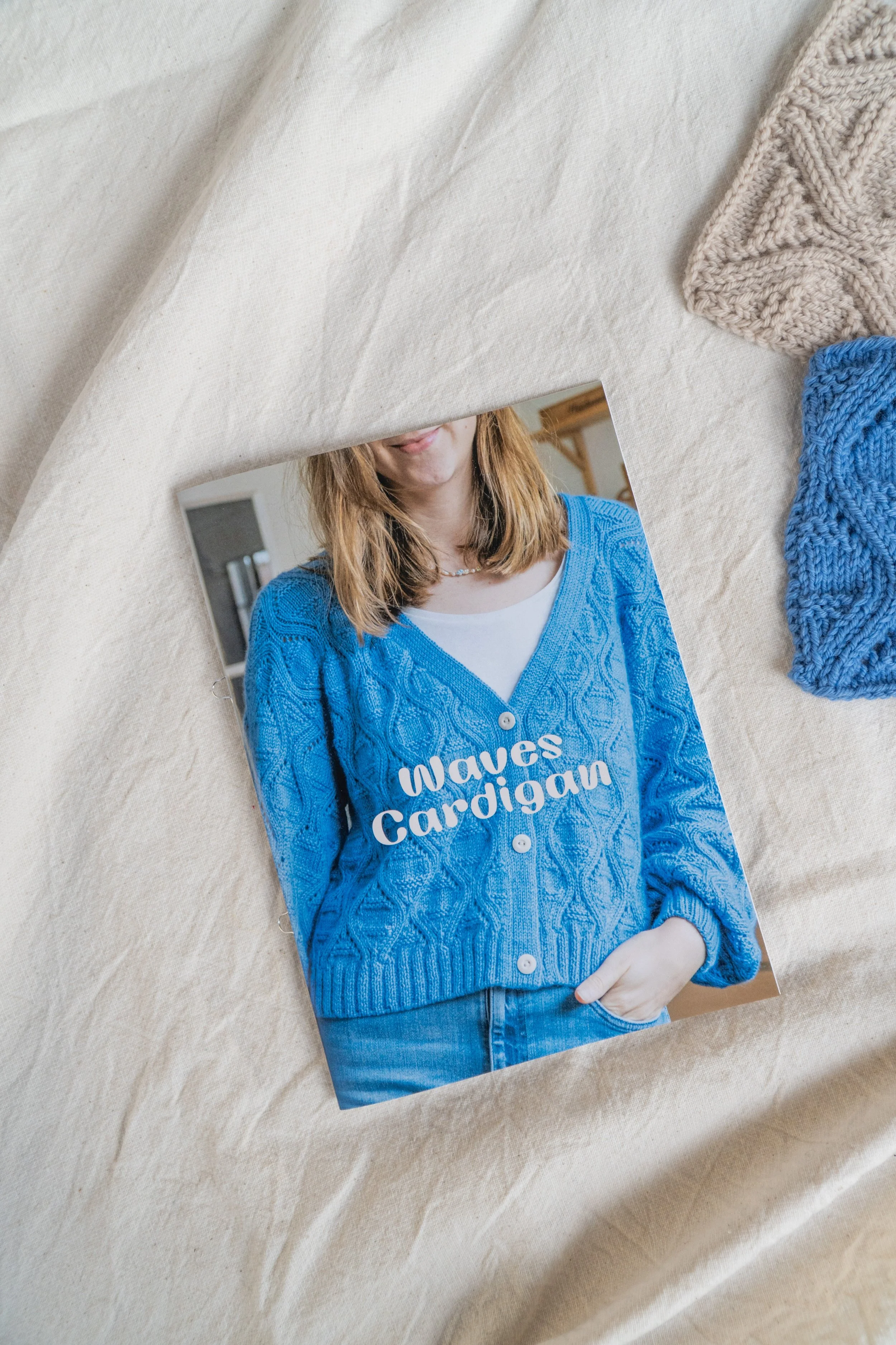 Waves Cardigan - Strickanleitung Heft