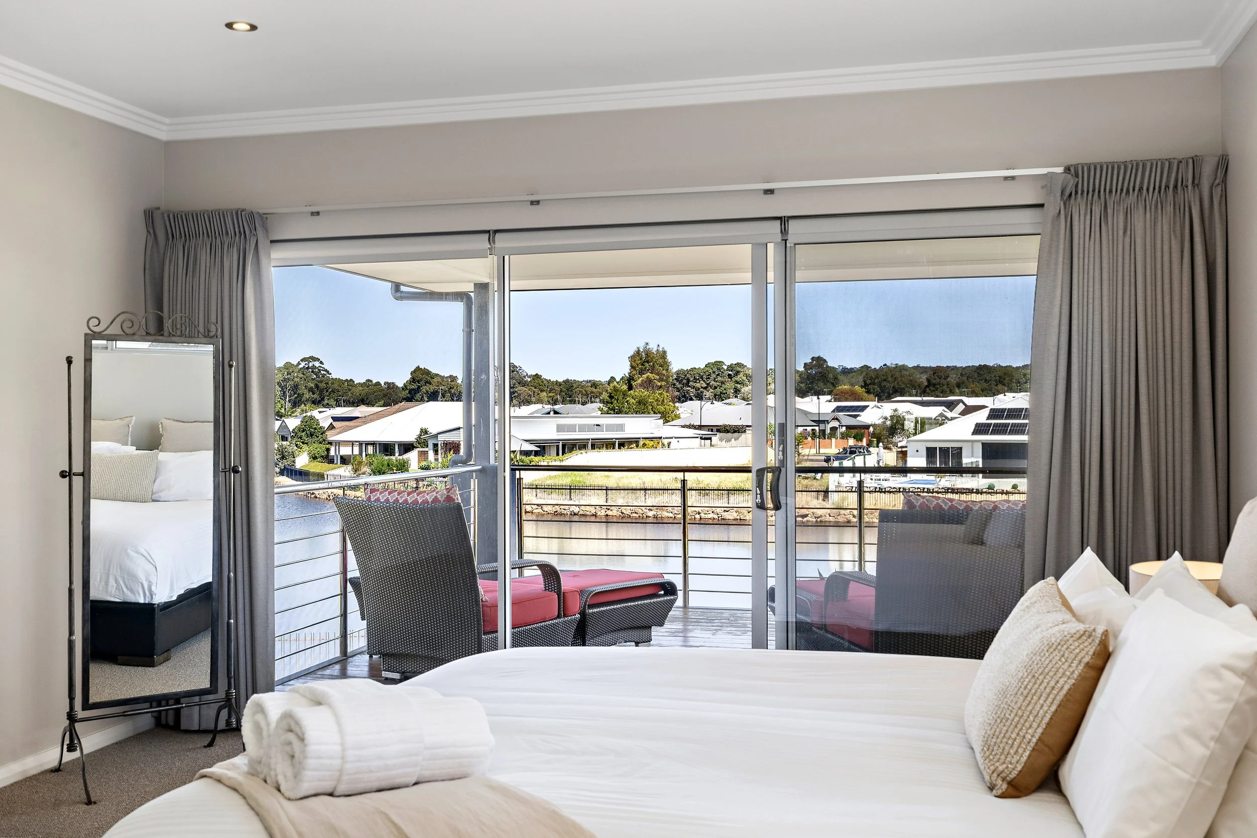 15 Long Island Quays Hi-Res 19.jpg