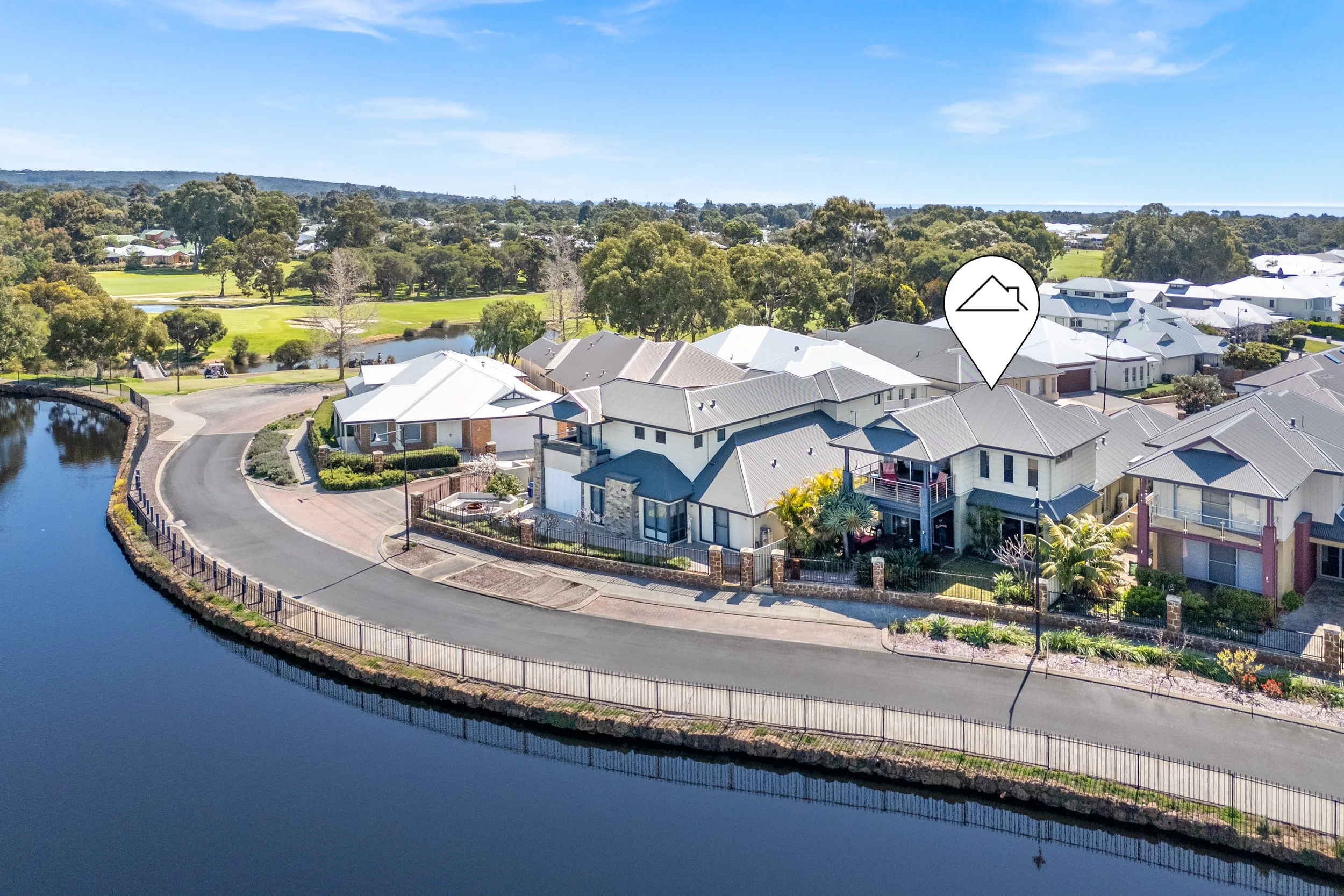 15 Long Island Quays Hi-Res 30.jpg
