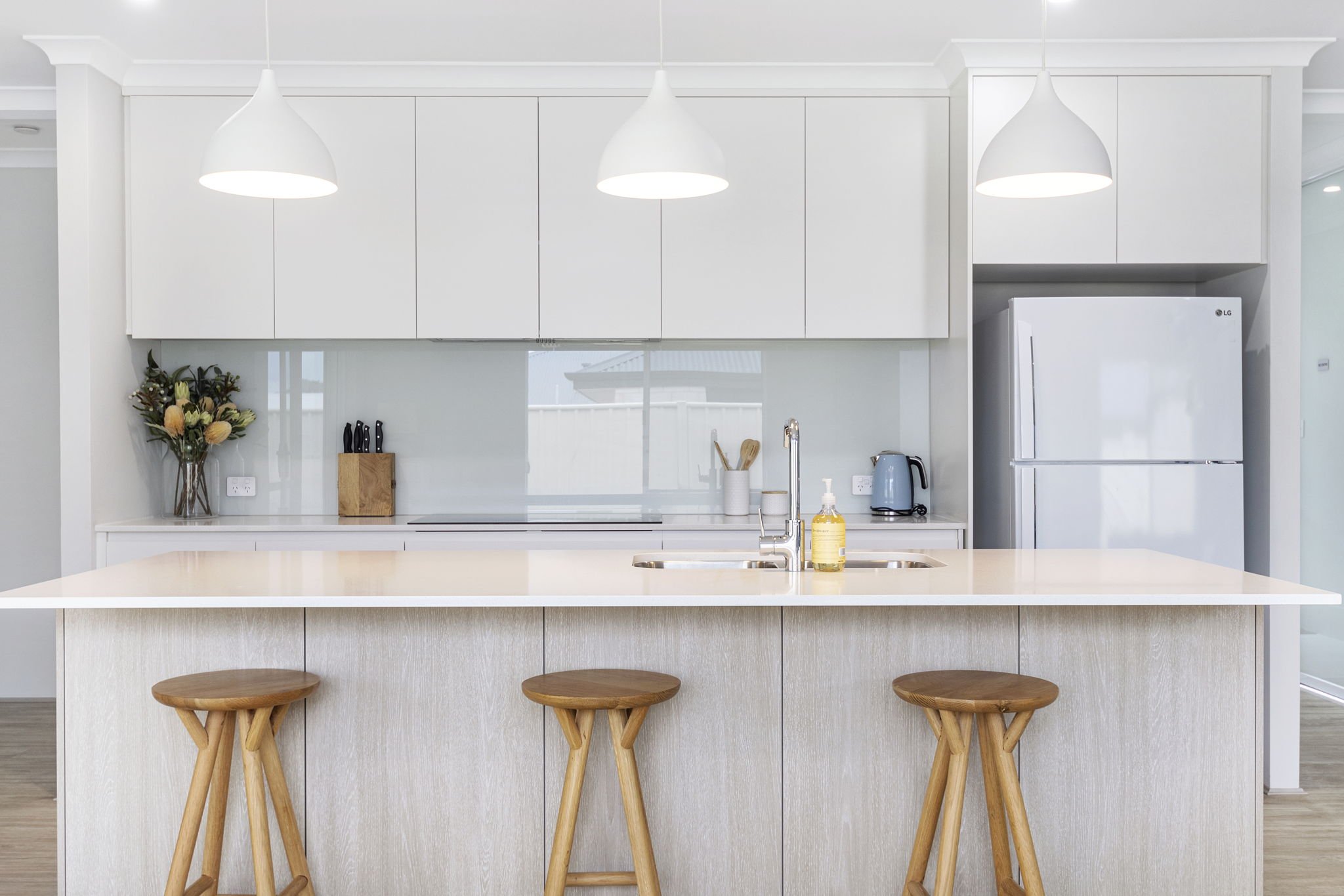 2-web-or-mls-11-quaker-rd.jpg
