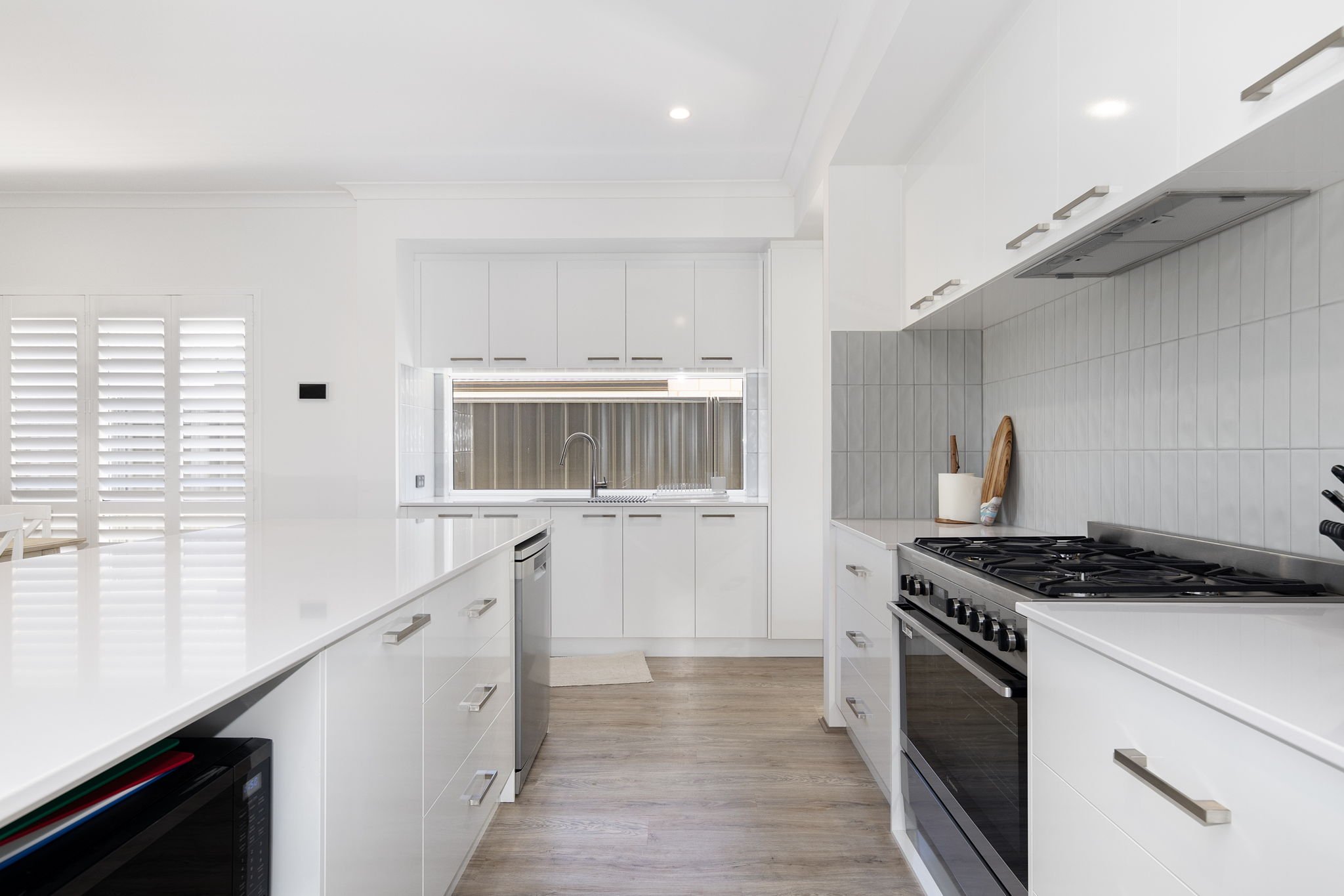12-web-or-mls-36-hayling-wy.jpg