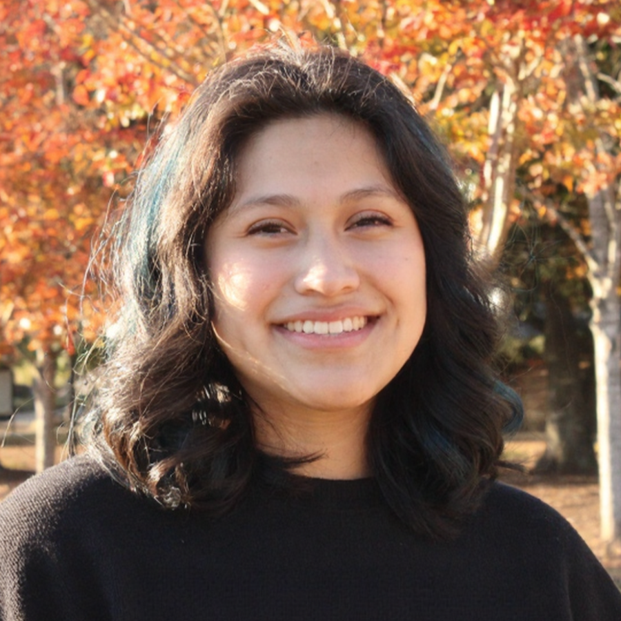 Jessica_Reyes-Barahona_Headshot.png