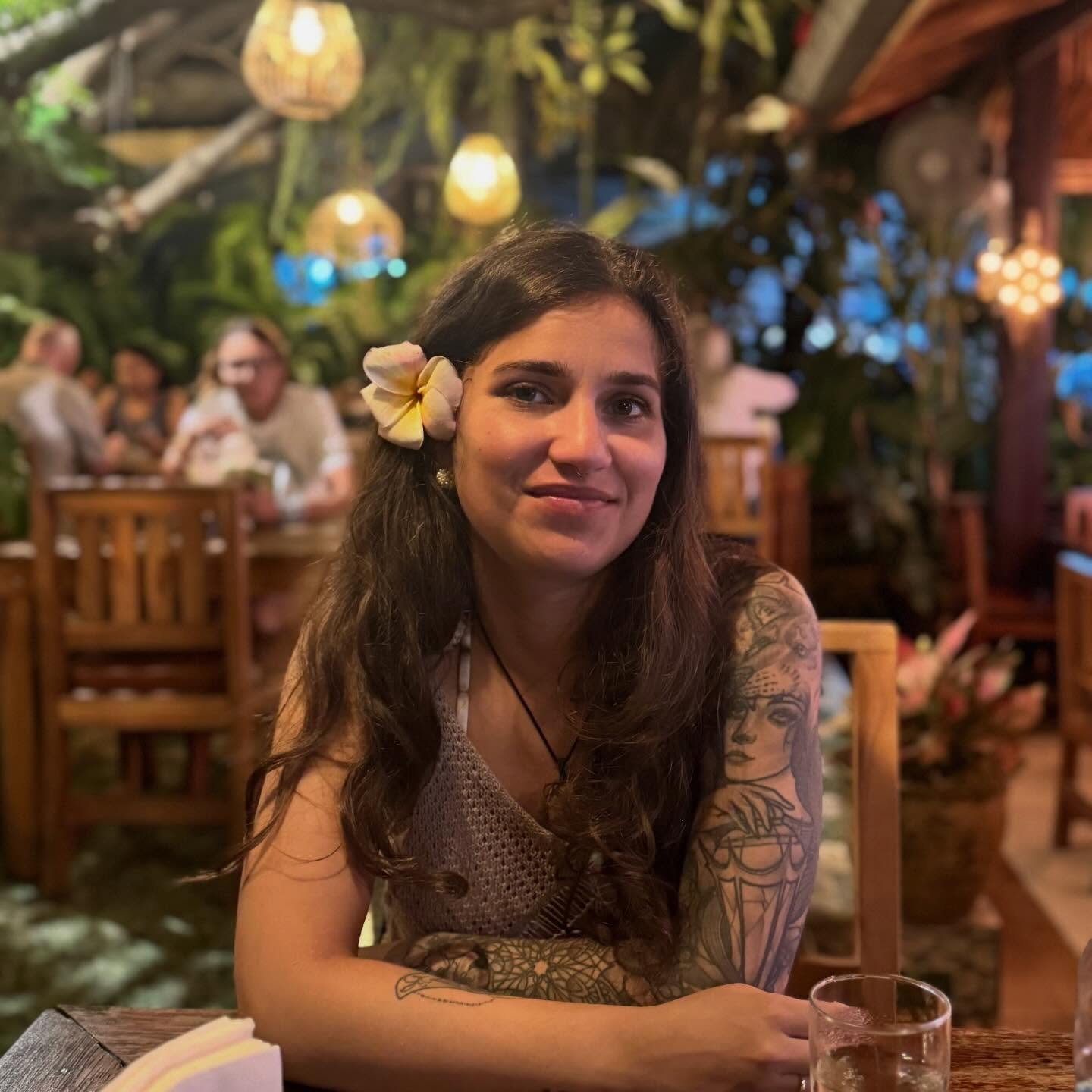 First week in Thailand 🌞

1️⃣ meee
2️⃣ Eigene Praxis noch sch&ouml;ner bei dem Wetter 😍
3️⃣ Achtung Elefanten &uuml;berqueren die Stra&szlig;e in Pak Chong
4️⃣ im Khao Jai Nationalpark einen Hornbill entdeckt 🔎
5️⃣ Koh Tan Island k&ouml;nnte ein W