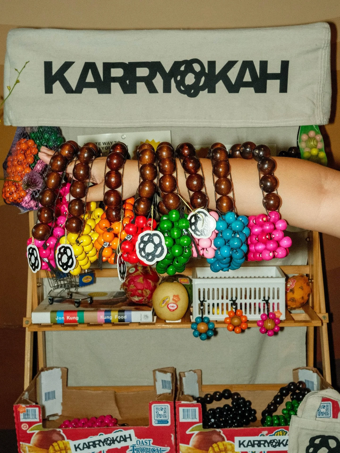 🚨GIVEAWAY TIME BECAUSE WHY NOT🚨
but really it&rsquo;s because

1. I want to say THANK YOU to those of you that have supported karryokah so far 🥲

2. so many of the purchases made have been you guys gifting these to your loved ones + now I want to 