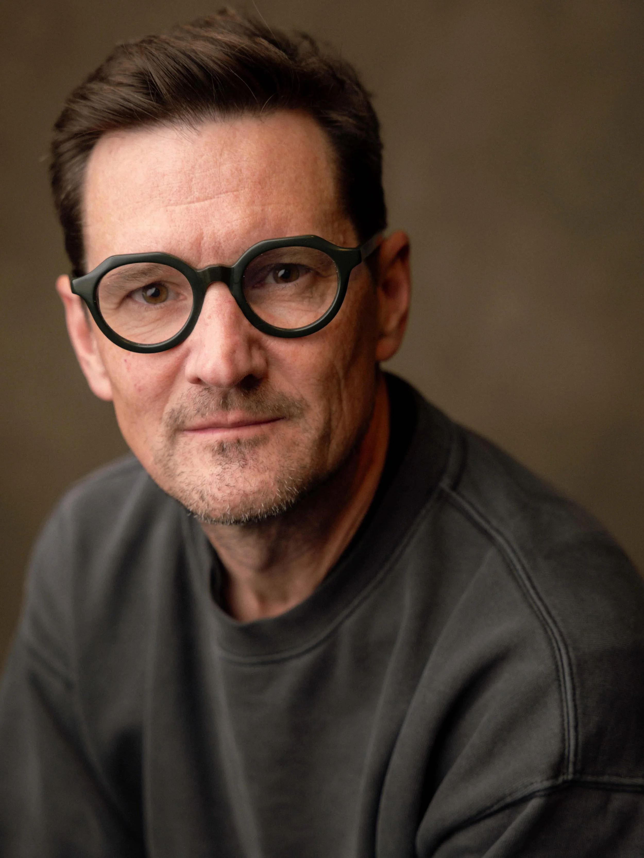 ALLUSION MAGAZINE &mdash; THE VICARIOUS COLUMN PRESENTS: JO WILLEMS @jowillems_asc_sbc 

Jo Willems is a renowned Belgian cinematographer known for his highly visual camera work in The Hunger Games franchise (including the upcoming film, Sunrise on t