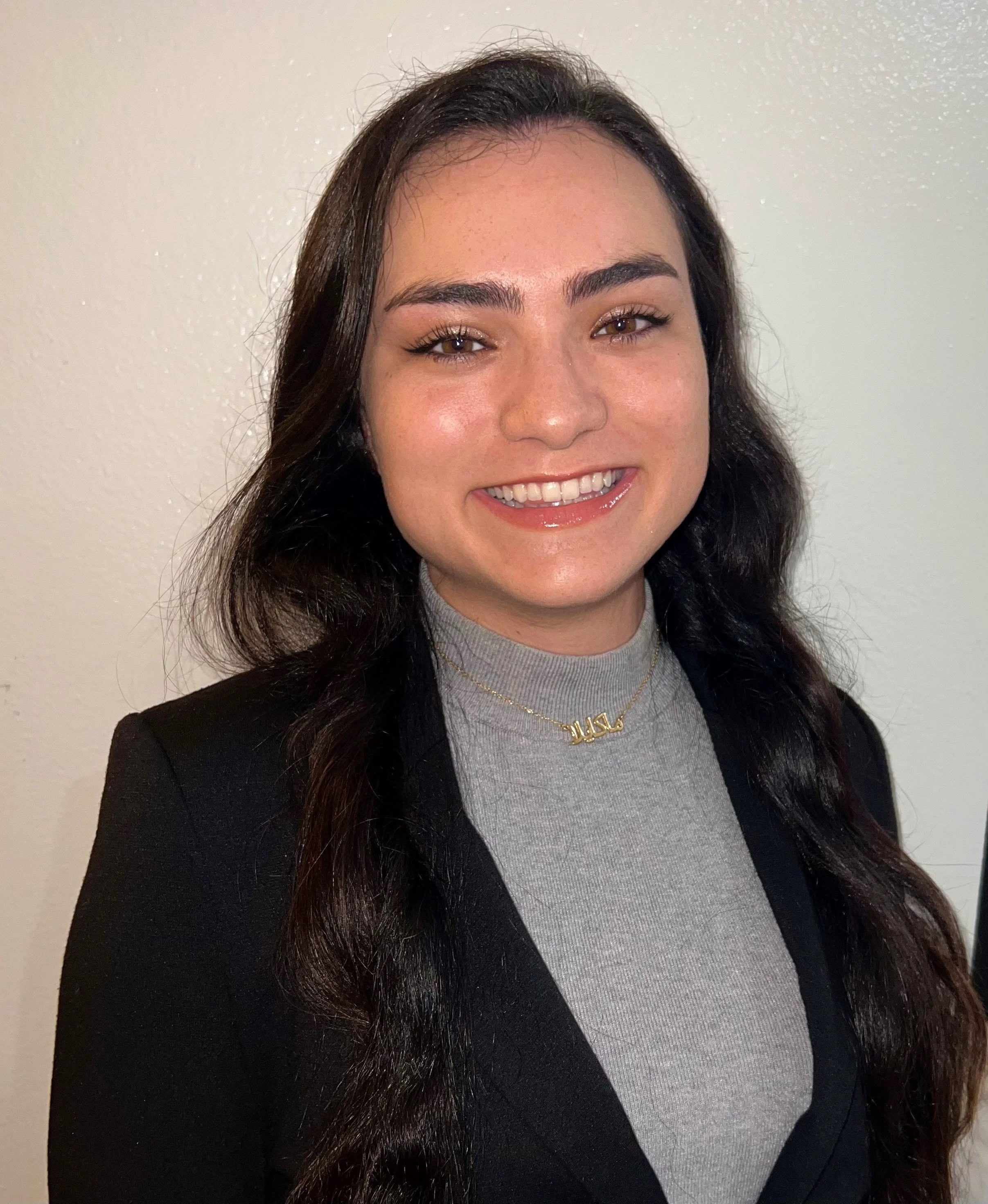 Headshot Makayla Rabago.jpg