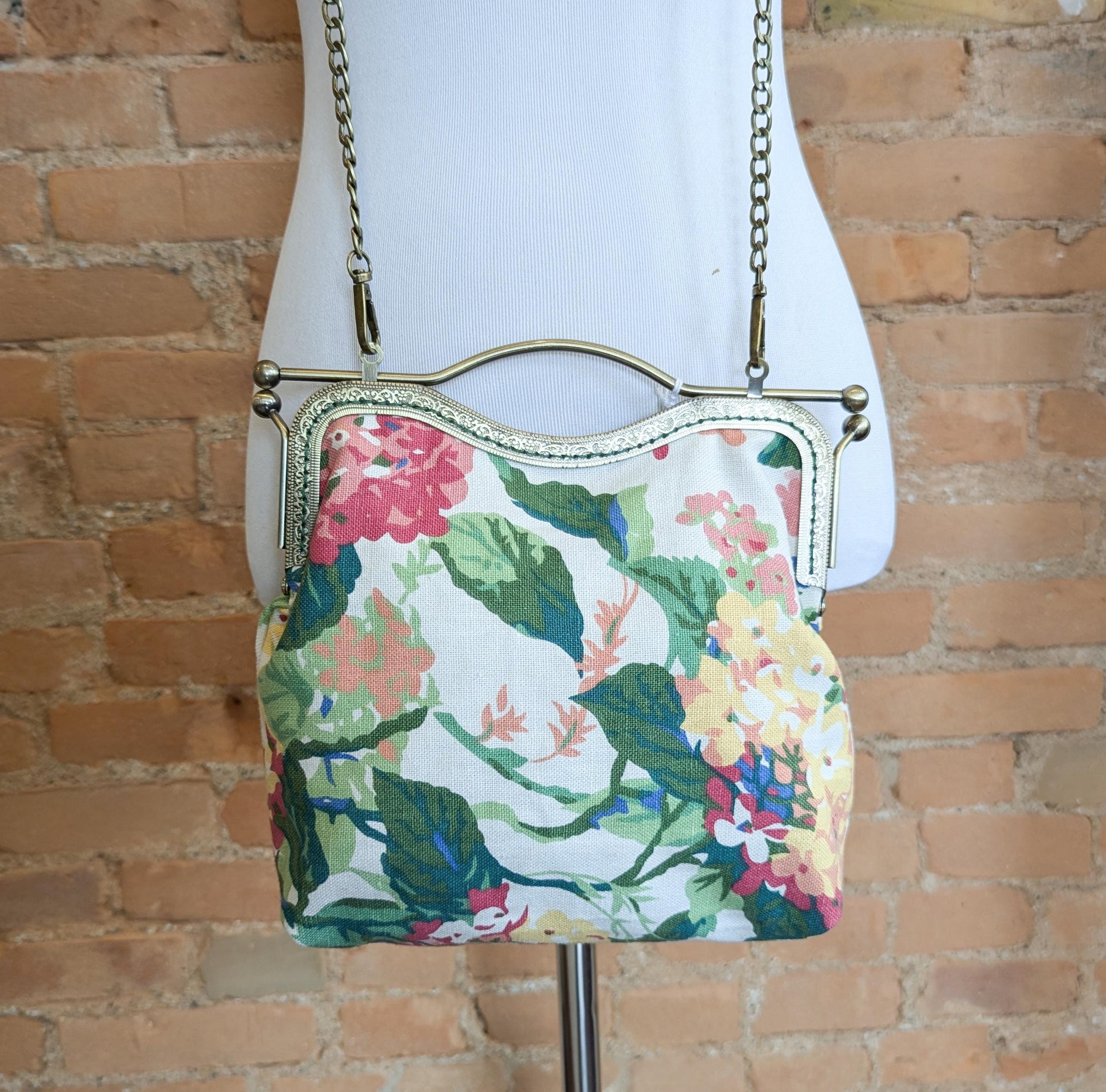 https://i.etsystatic.com/16790938/r/il/d0e35e/6388788364/il_fullxfull.6388788364_a701.jpg