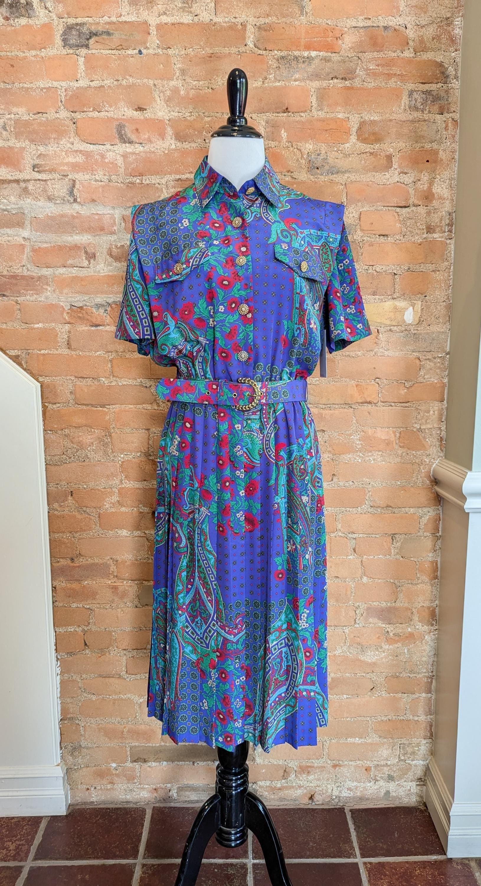 https://i.etsystatic.com/16790938/r/il/42ad78/6411303225/il_fullxfull.6411303225_jtcl.jpg