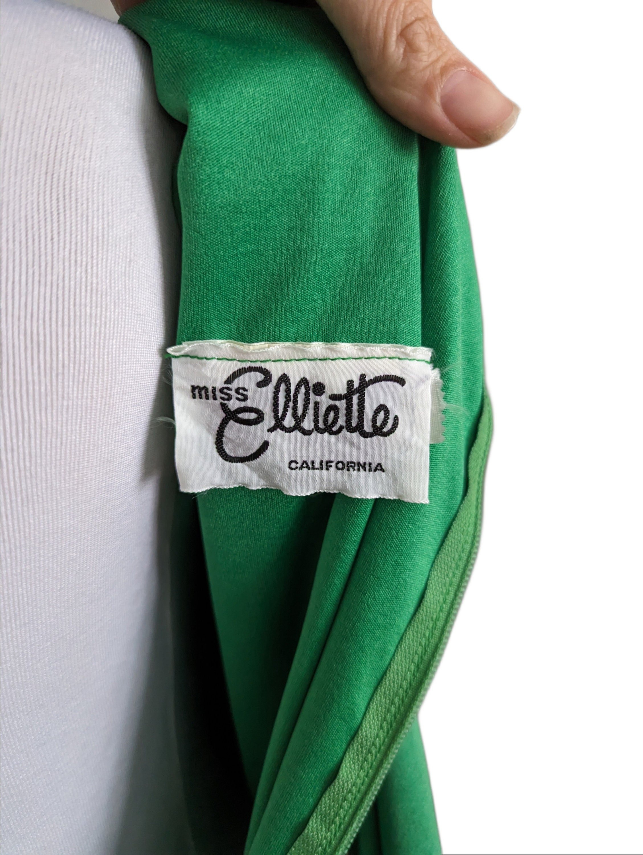 https://i.etsystatic.com/16790938/r/il/cc8a8b/5767471496/il_fullxfull.5767471496_h4em.jpg