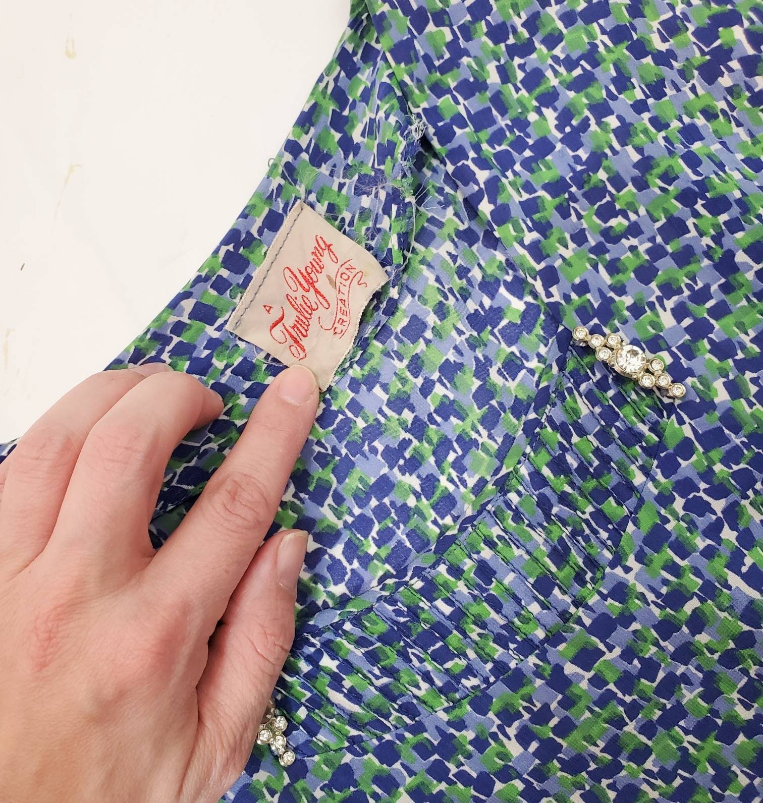 https://i.etsystatic.com/16790938/r/il/ed5a2e/3719340337/il_fullxfull.3719340337_1fmz.jpg