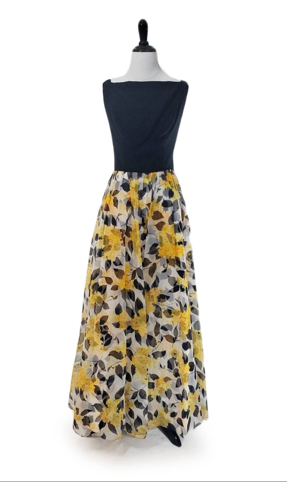 https://i.etsystatic.com/16790938/r/il/8a39ab/3626058528/il_fullxfull.3626058528_h279.jpg