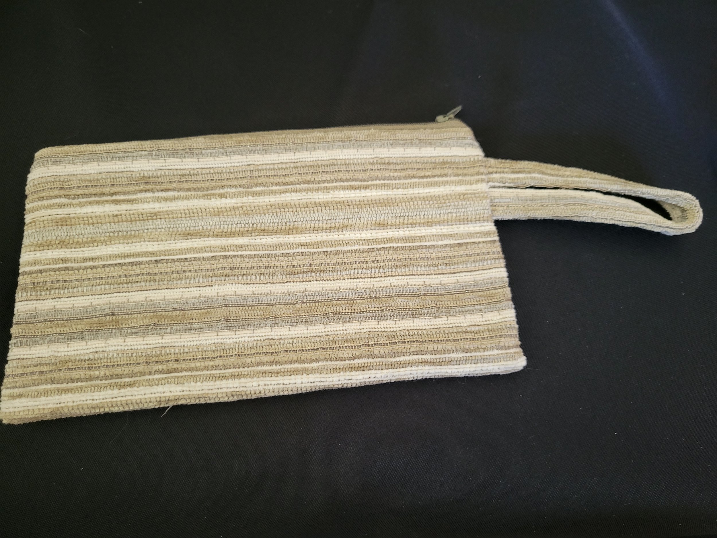 Wrist wallet 13.jpg