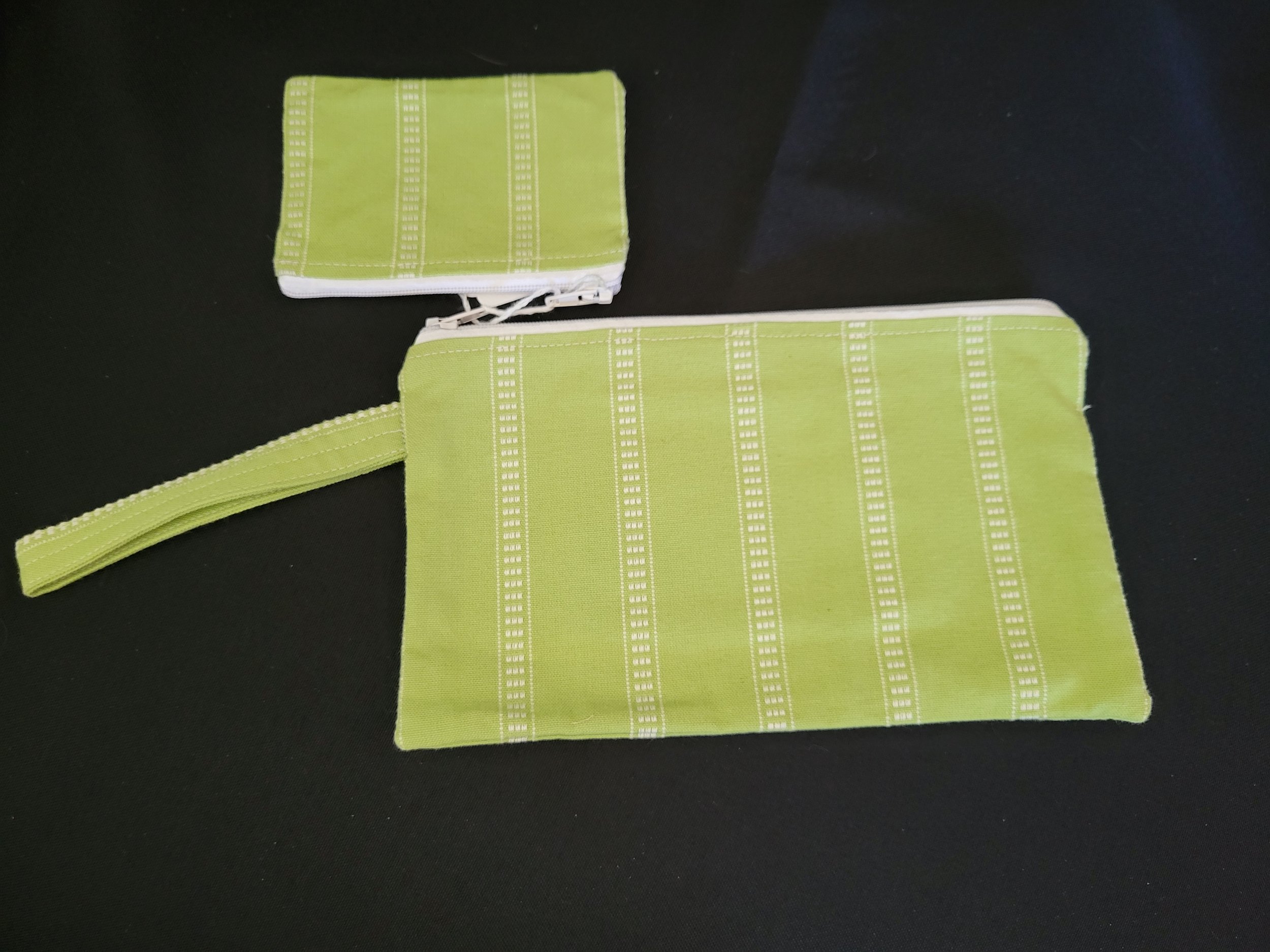 wrist wallet with coin.jpg