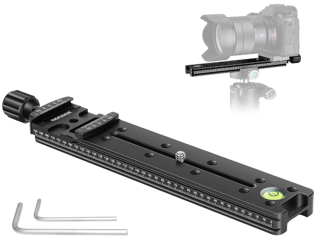 Nodal slide to manage the large lens on the tripod
