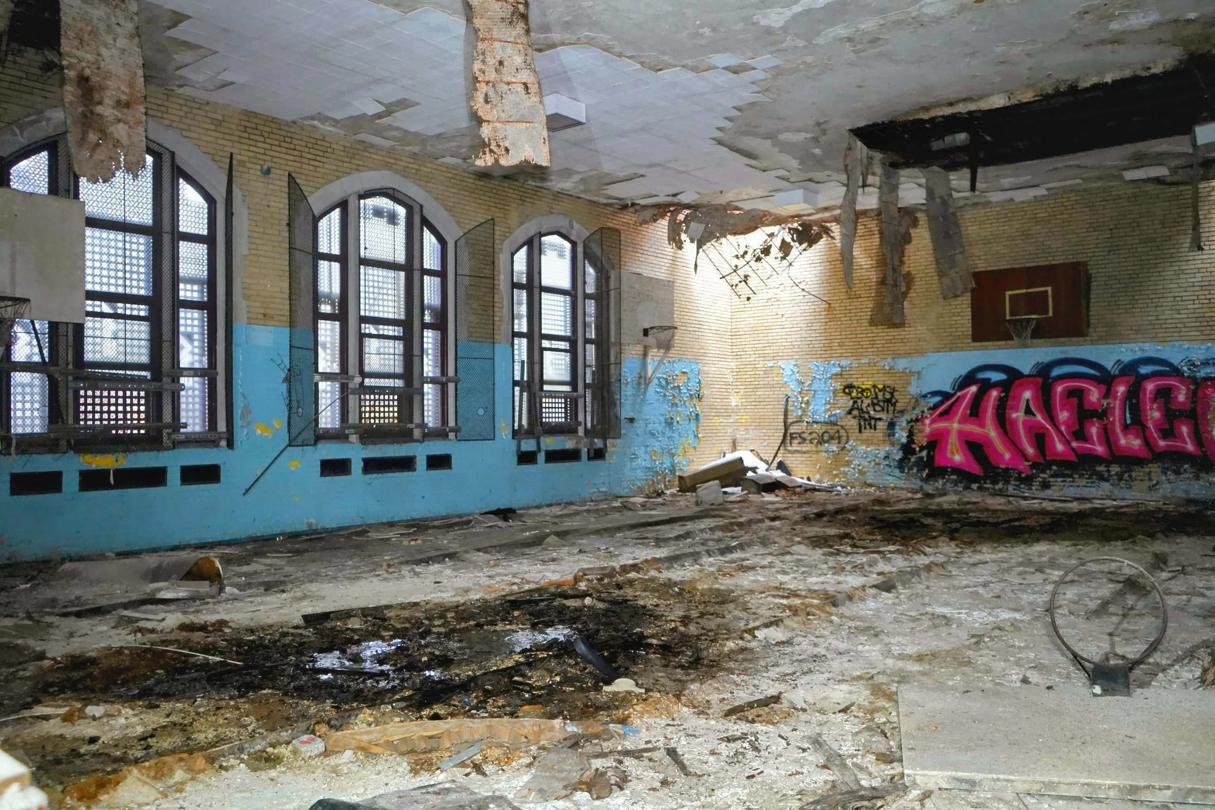 gymnasium shot 7 (roof damage with windows to the side)