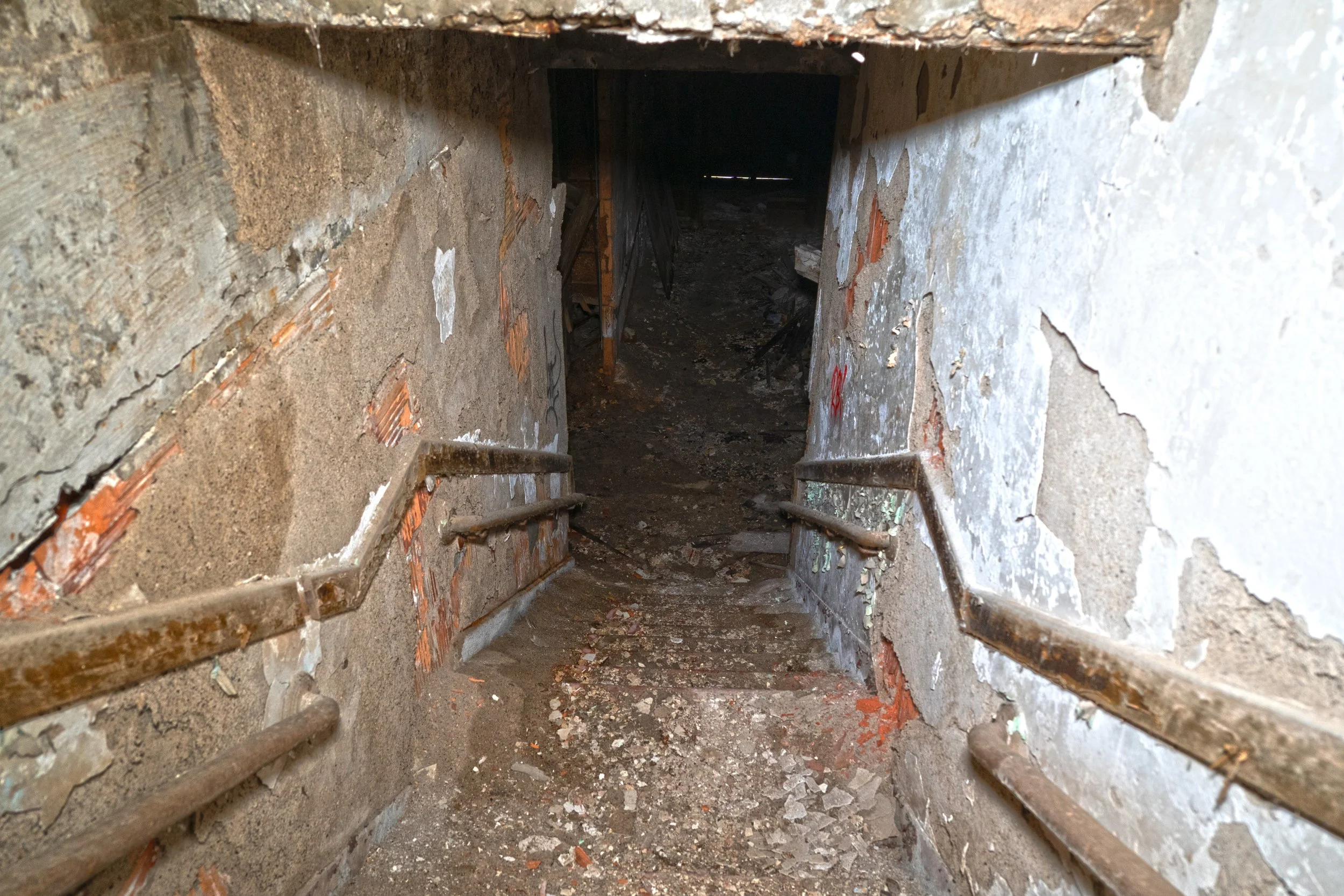 Staircase to 1st floor