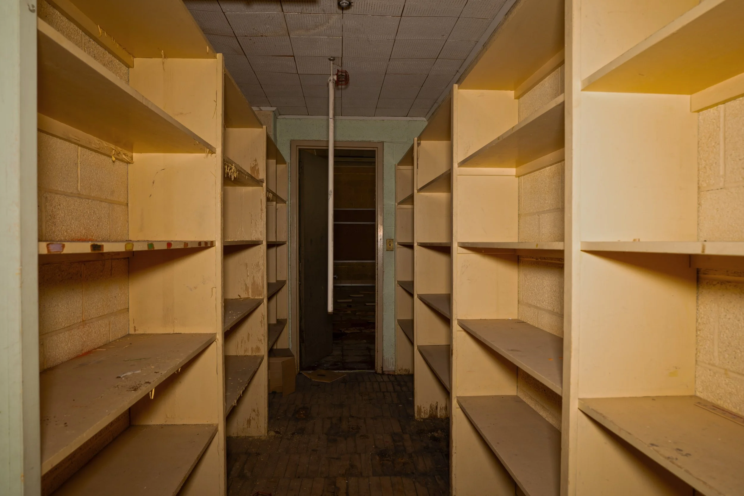 storage room connected to Kindergarten room