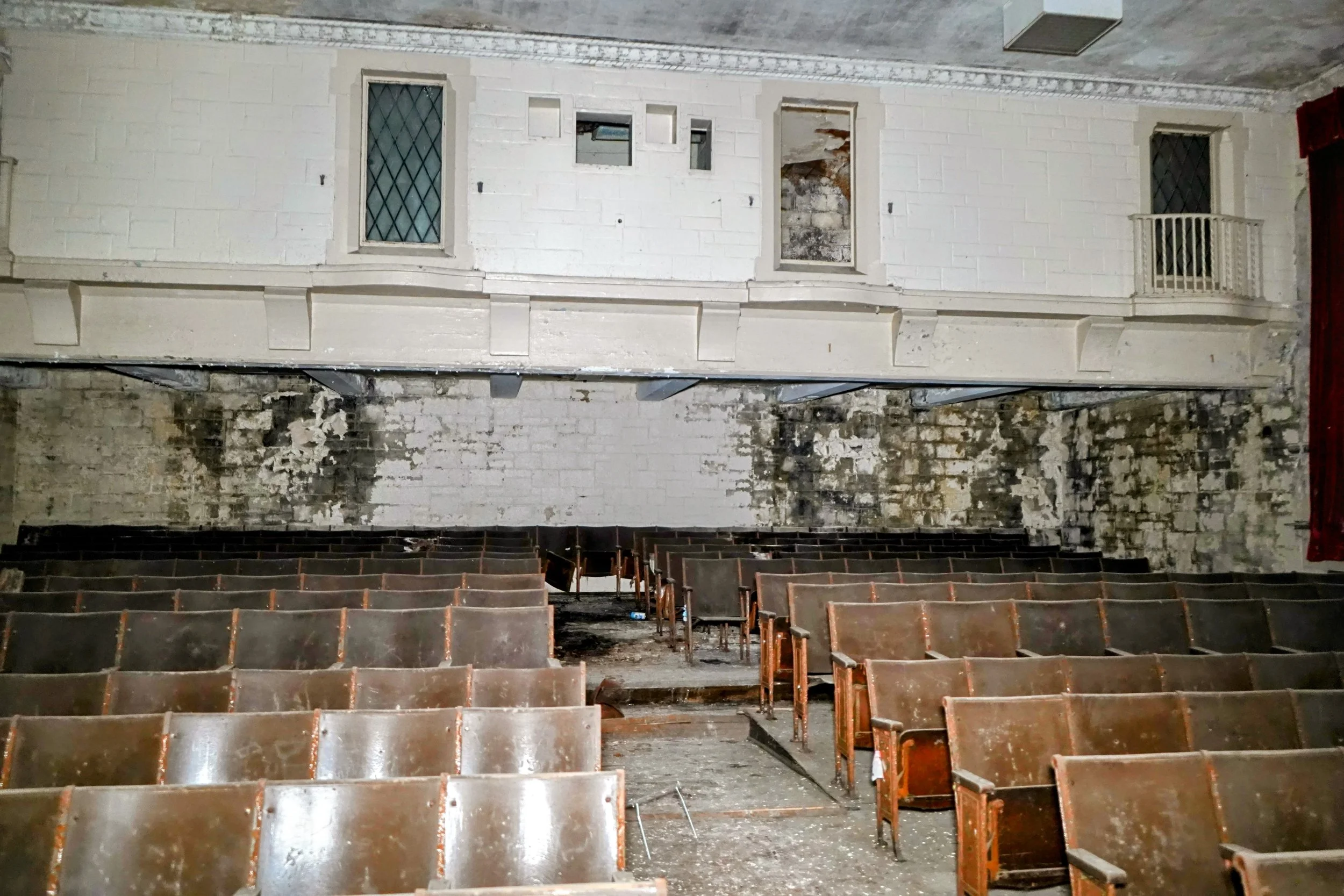 Auditorium shot 2 (Seating area with projection room above)