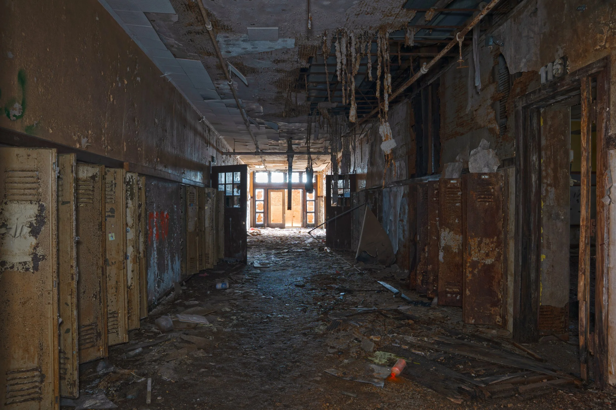 The condition of the 1925 building is very poor due to years of scrapping and neglect  
