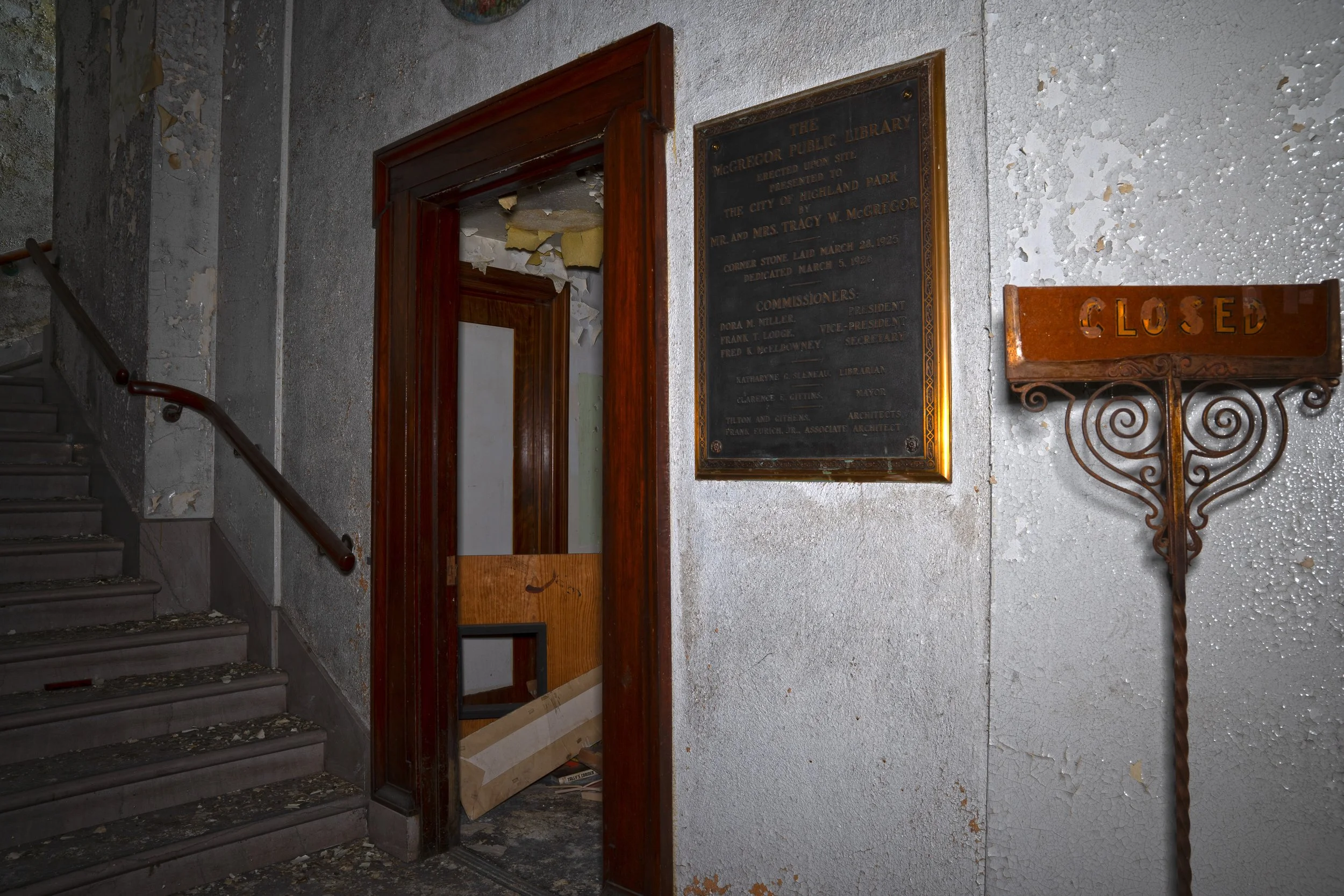Plaque in foyer section