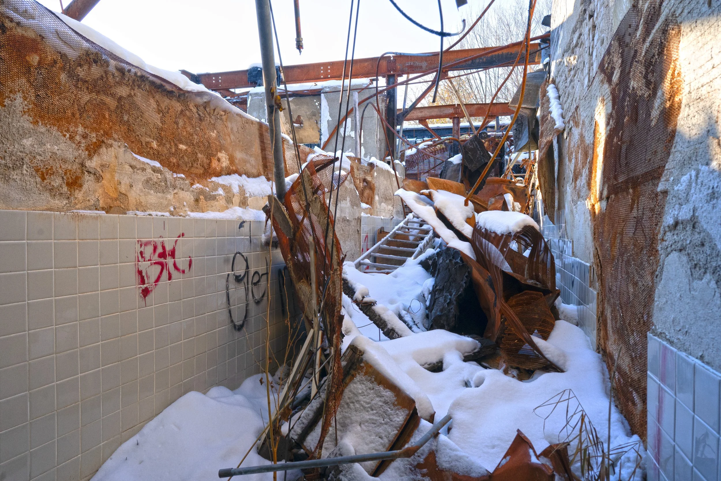 A fire has completely destroyed the 1925 original build of Yost   