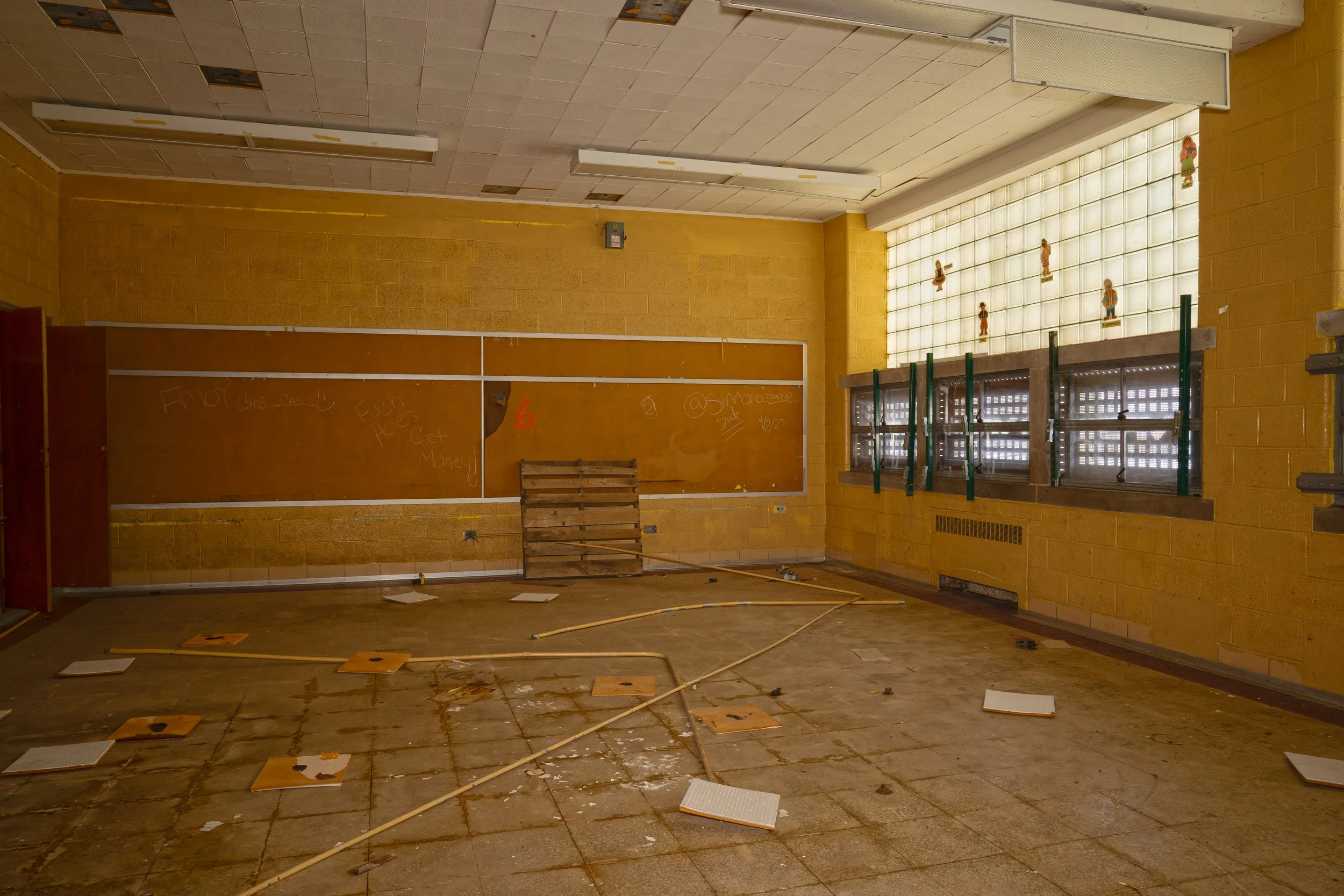 1st floor classroom connected to kindergarten room from the coat room and storage room