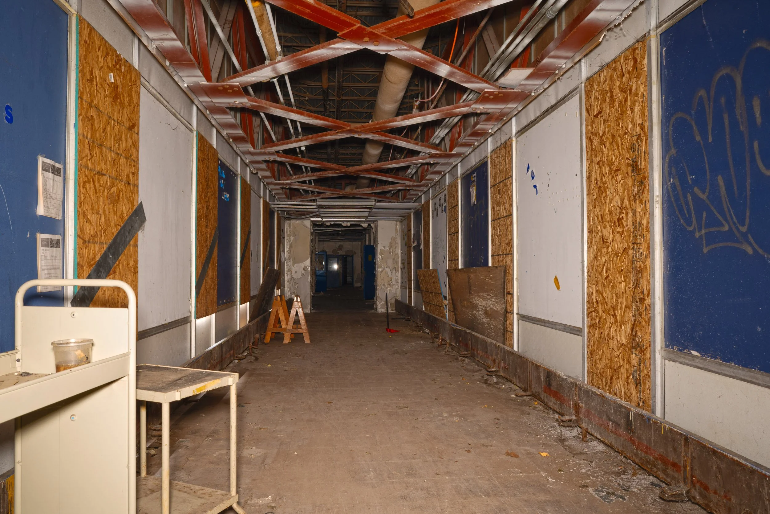 Basement corridor in the 1984 addition