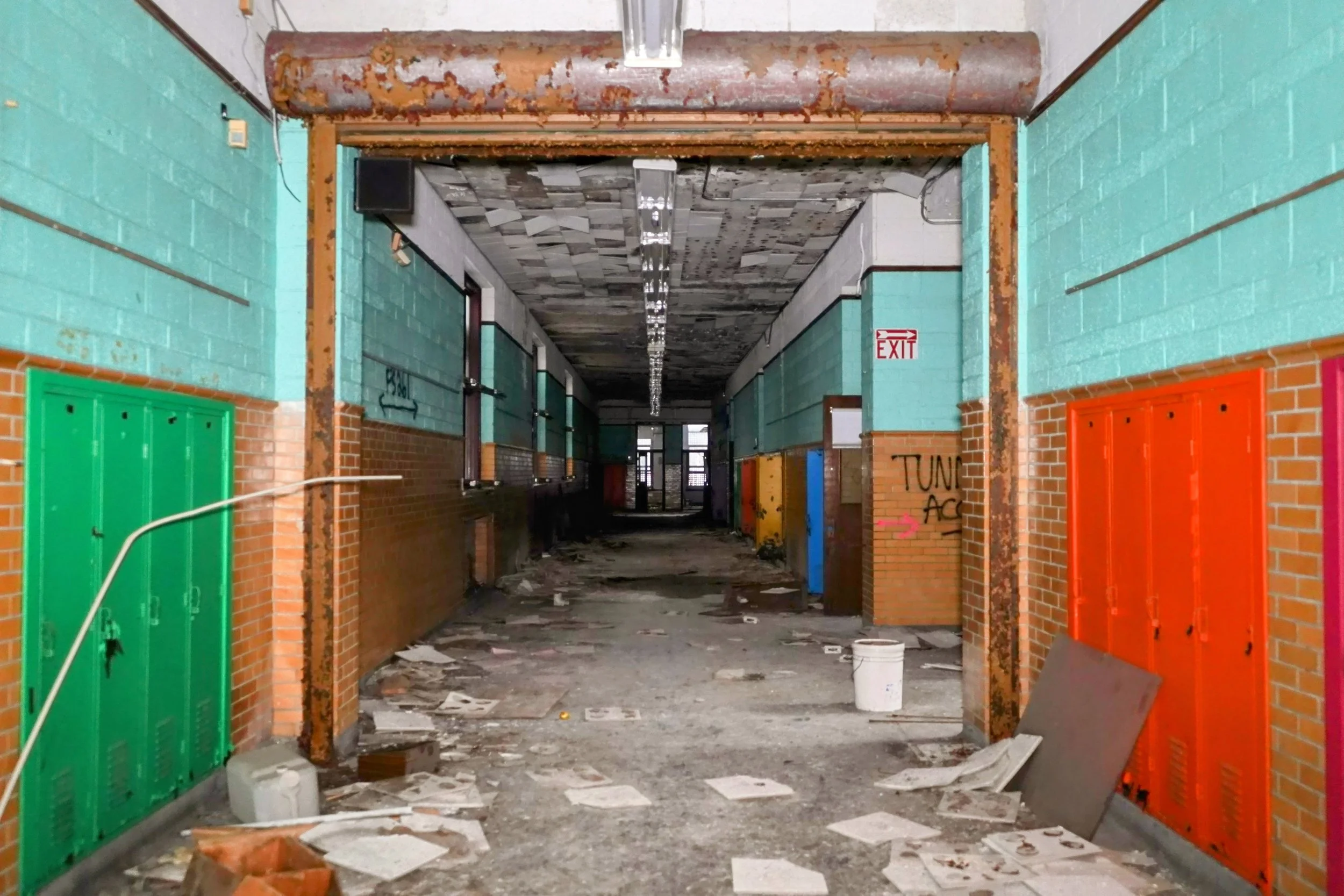 The short hallway on the 1st floor