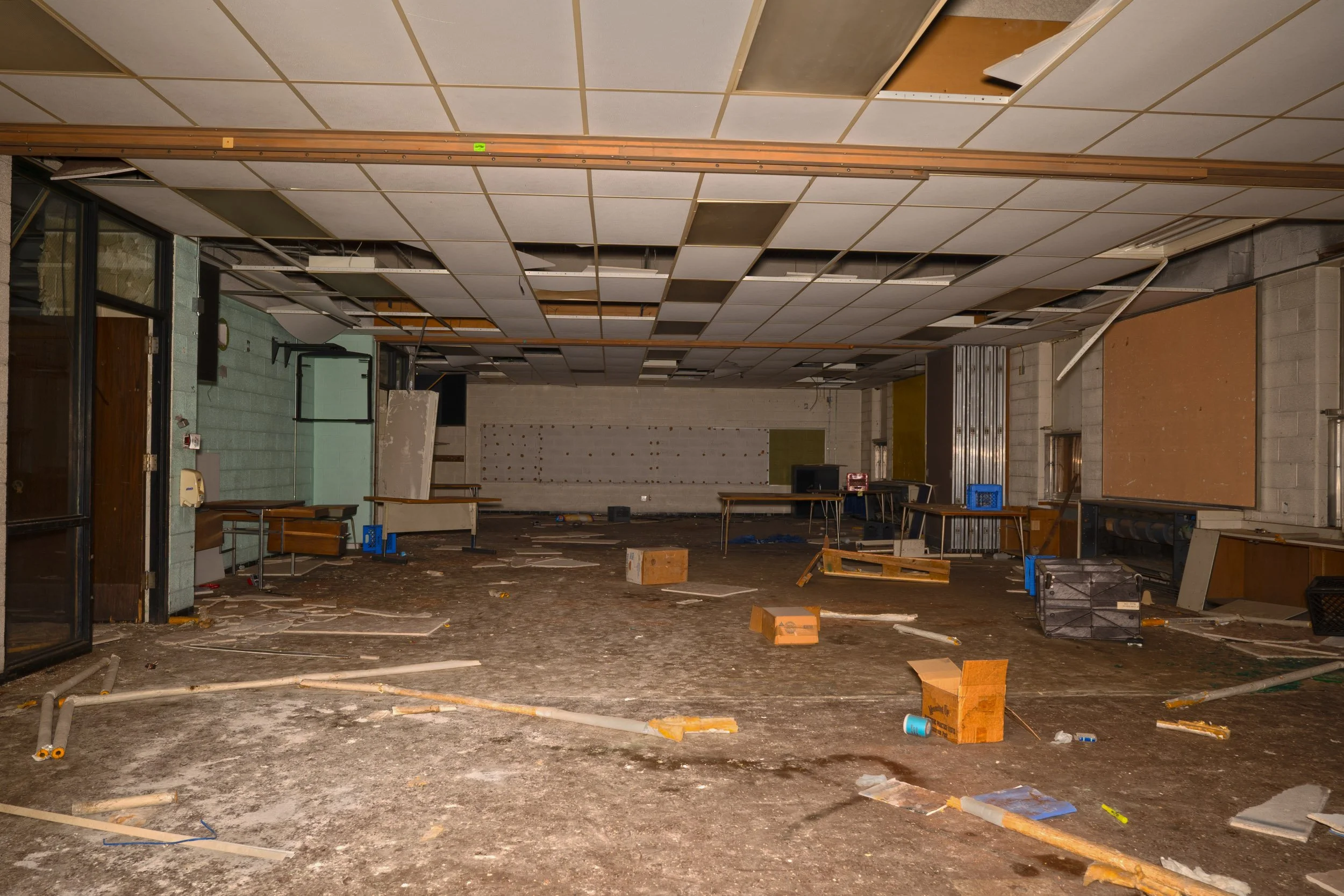 2nd floor bigger room