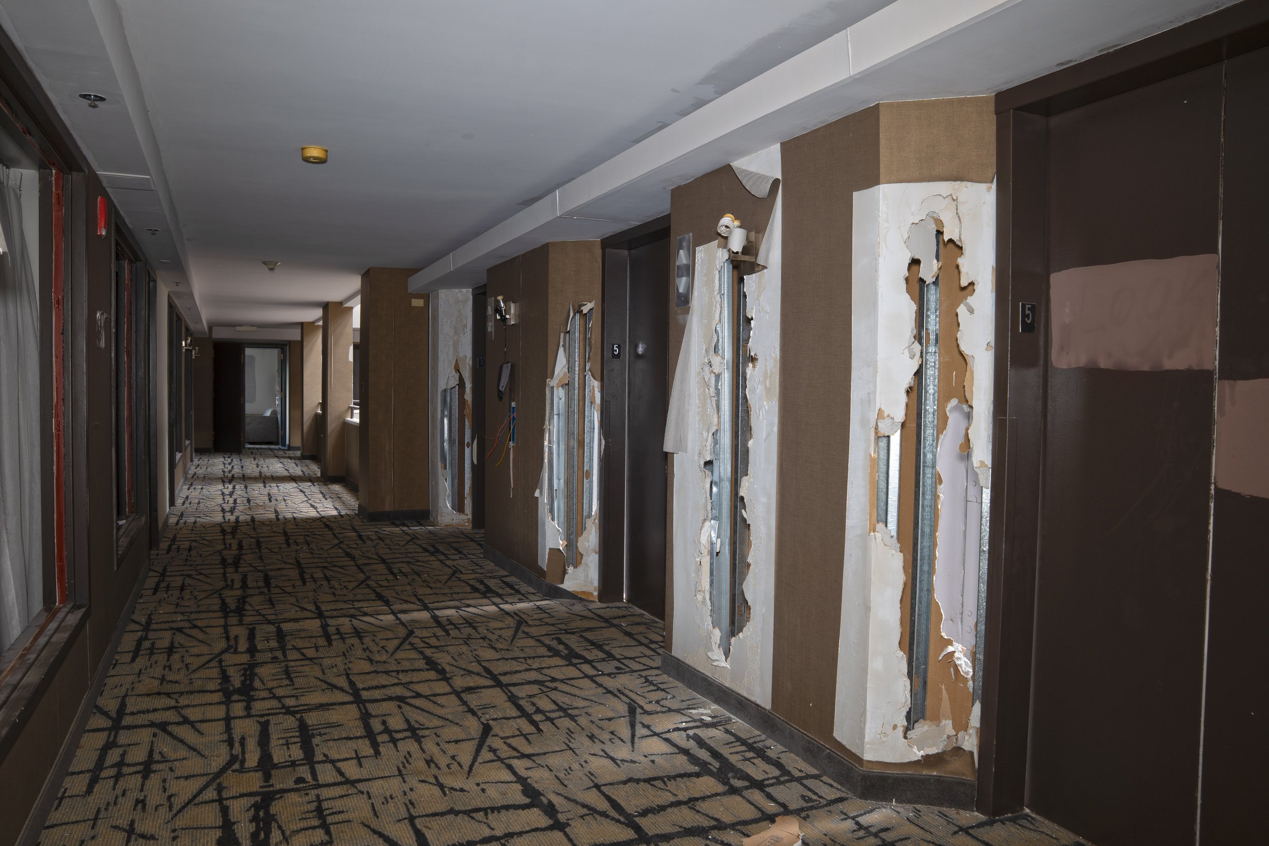 5th floor elevator bank