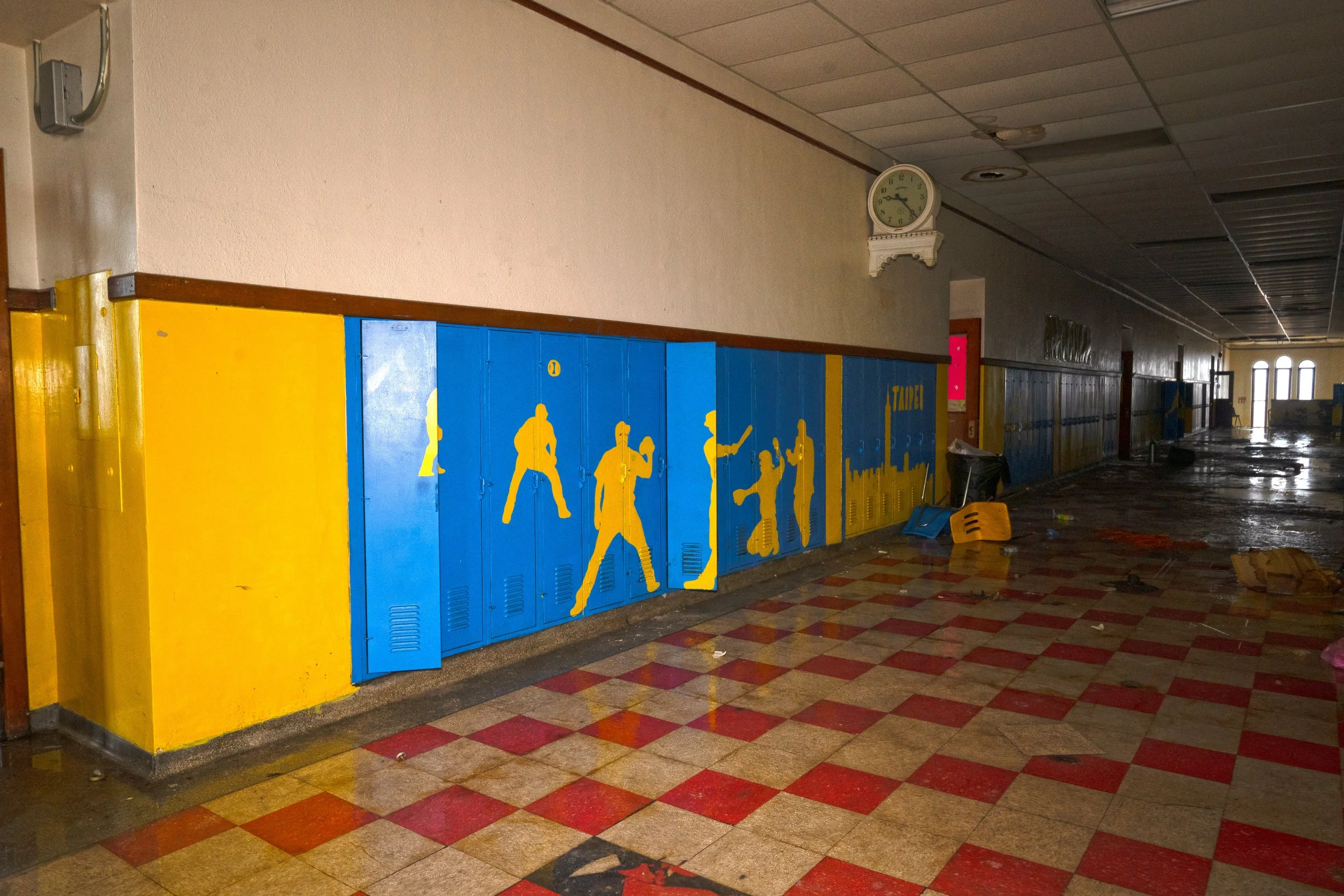 lockers on the 2nd floor depict cities around the world this 1st one is Taipei Taiwan 