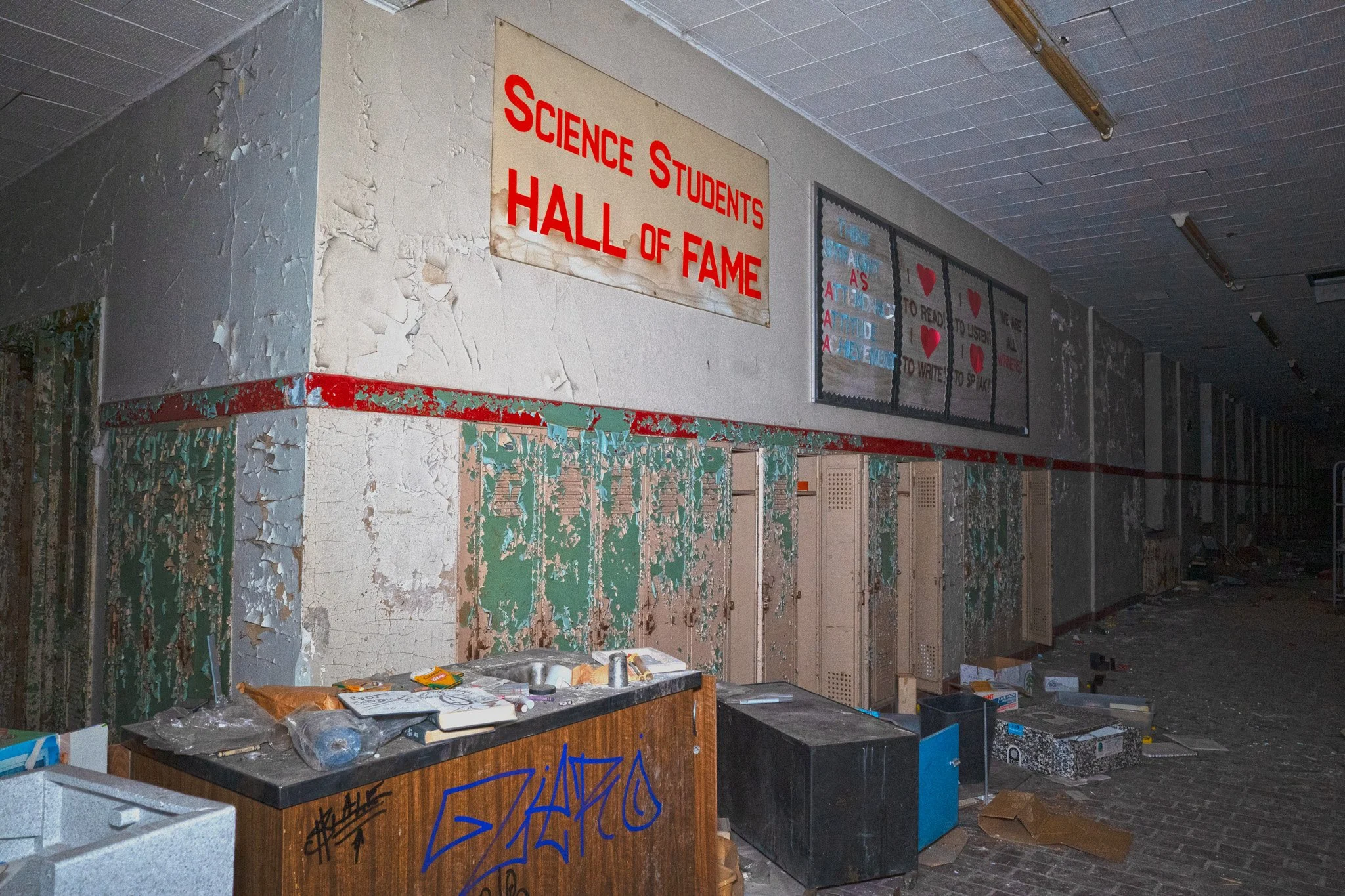 Scinece Student banner on 3rd floor hallway