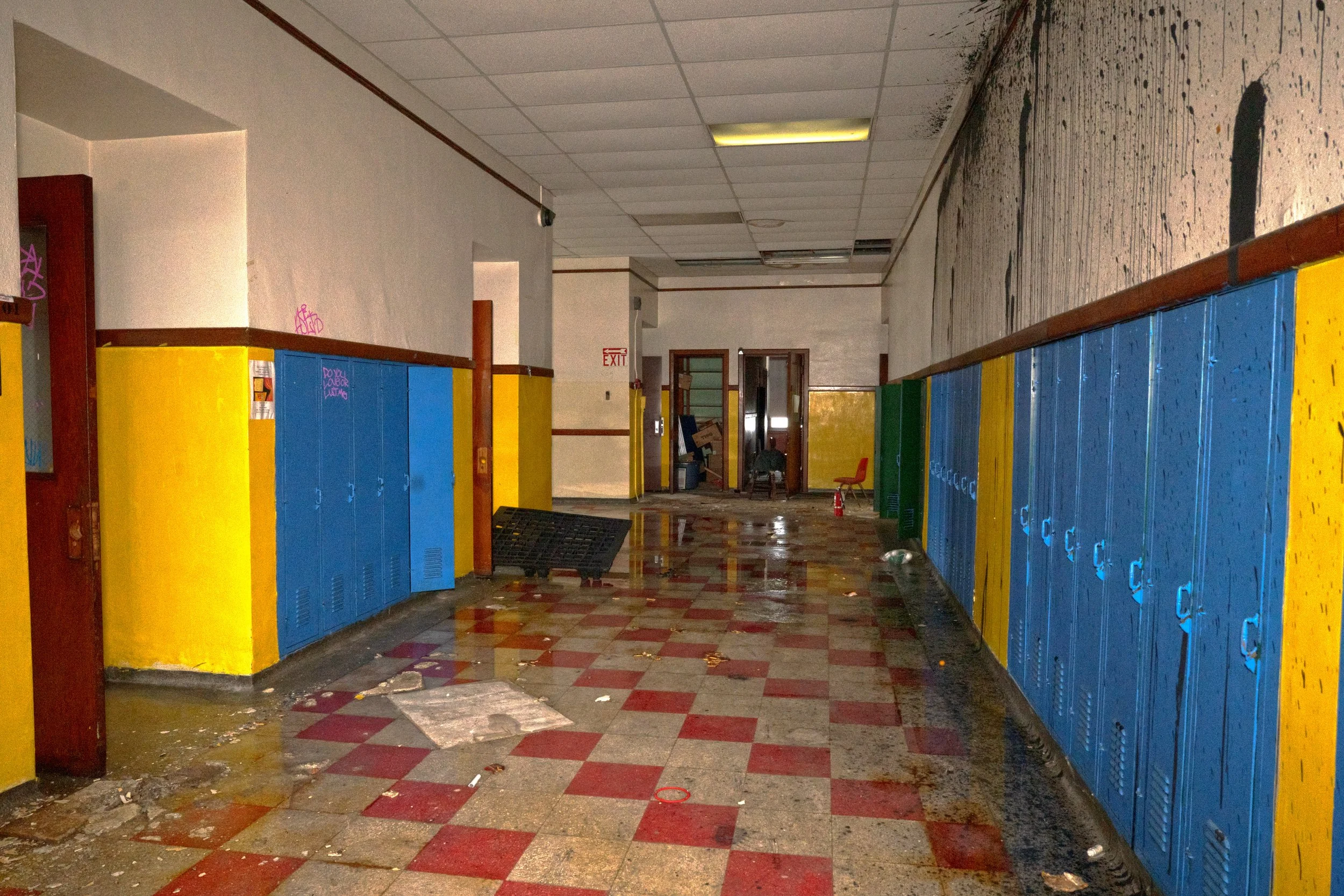 2nd floor hallway next to bathroom with burst pipe 