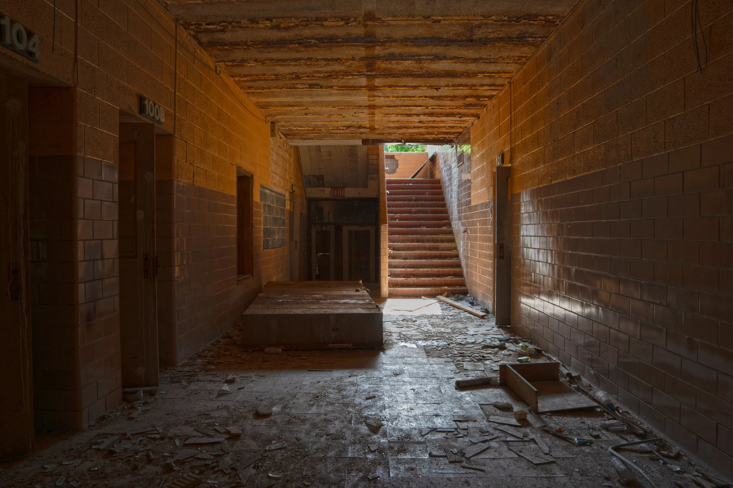 1st floor hallway shot 4