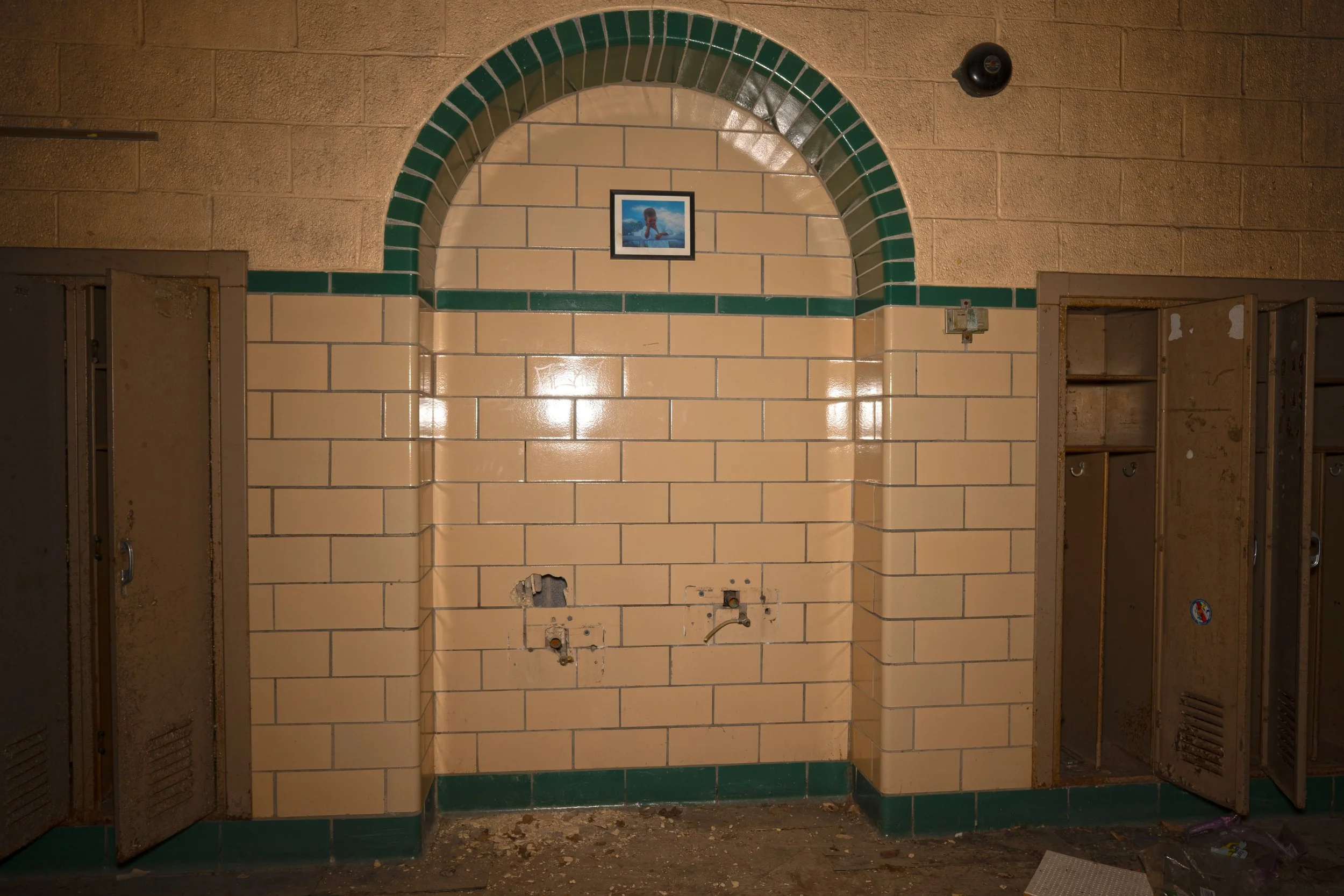 where drinking fountains used to be on the 1st floor, the accent above remains in great shape