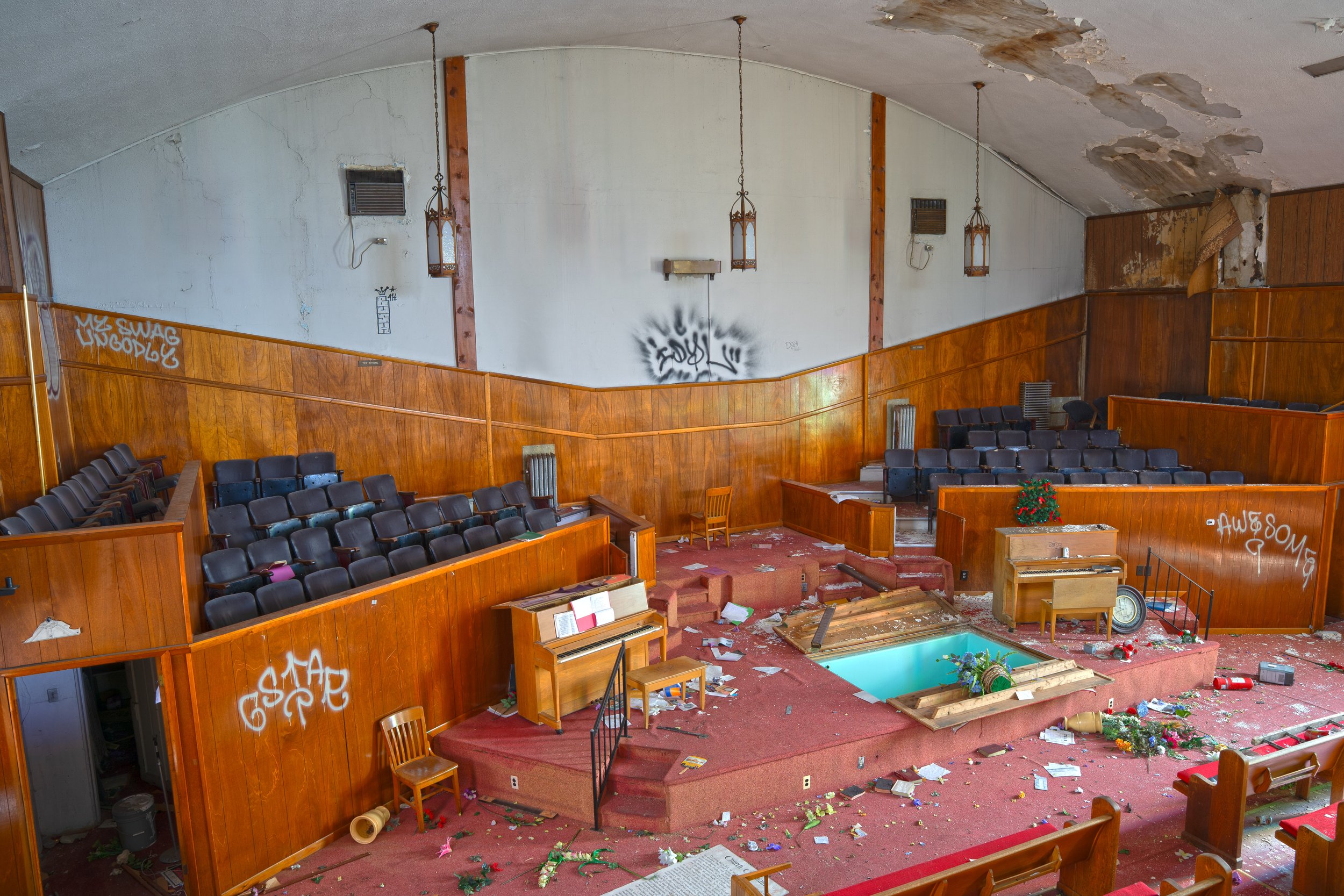 Altar section as seen from 2nd floor balcony 