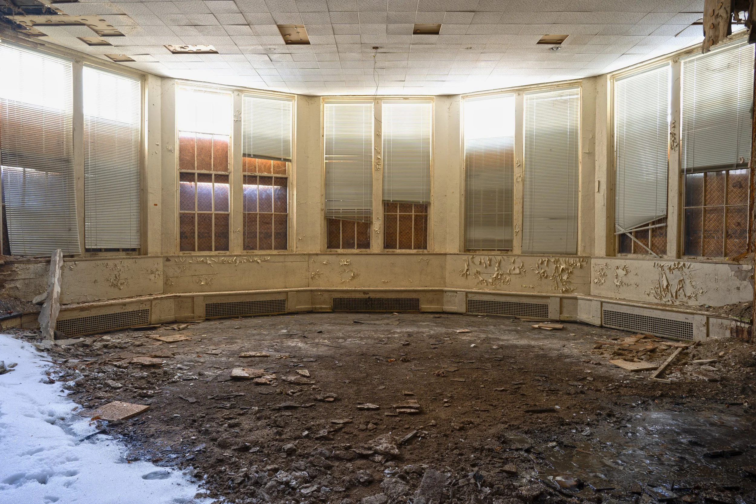 Originally this would have been used as the kindergarten room notable for the bay window, however when Ludington became a middle school in the 50s it became a music room 
