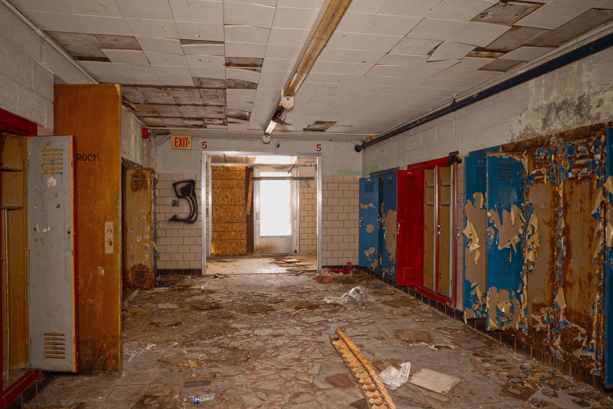 Hallway in Detroit Open shot 8